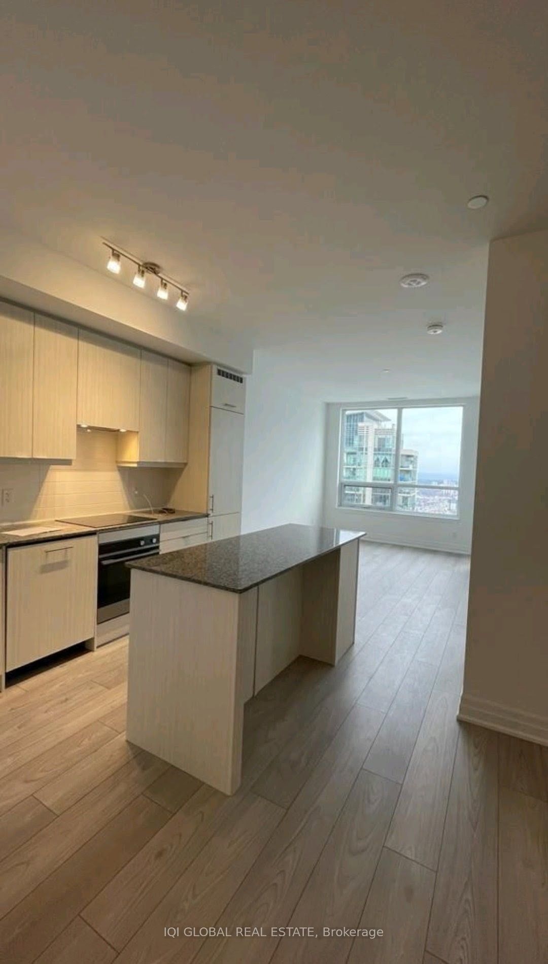 36 Elm Drive 3107, Mississauga, ON L5B 0N3 photo 4
