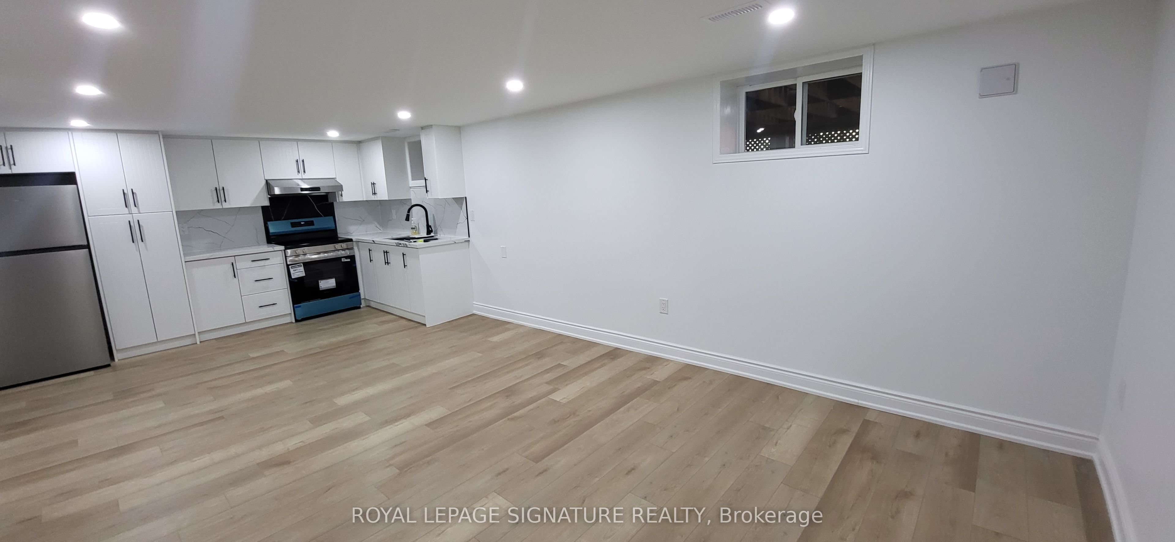 2632 Birch Crescent Bsmt, Mississauga, ON L5J 4H1 photo 4