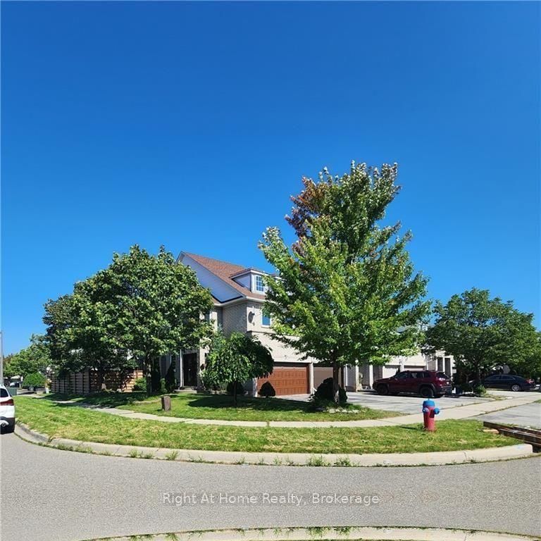 2070 White Dove Circle, Oakville, ON L6M 3R7 photo 3