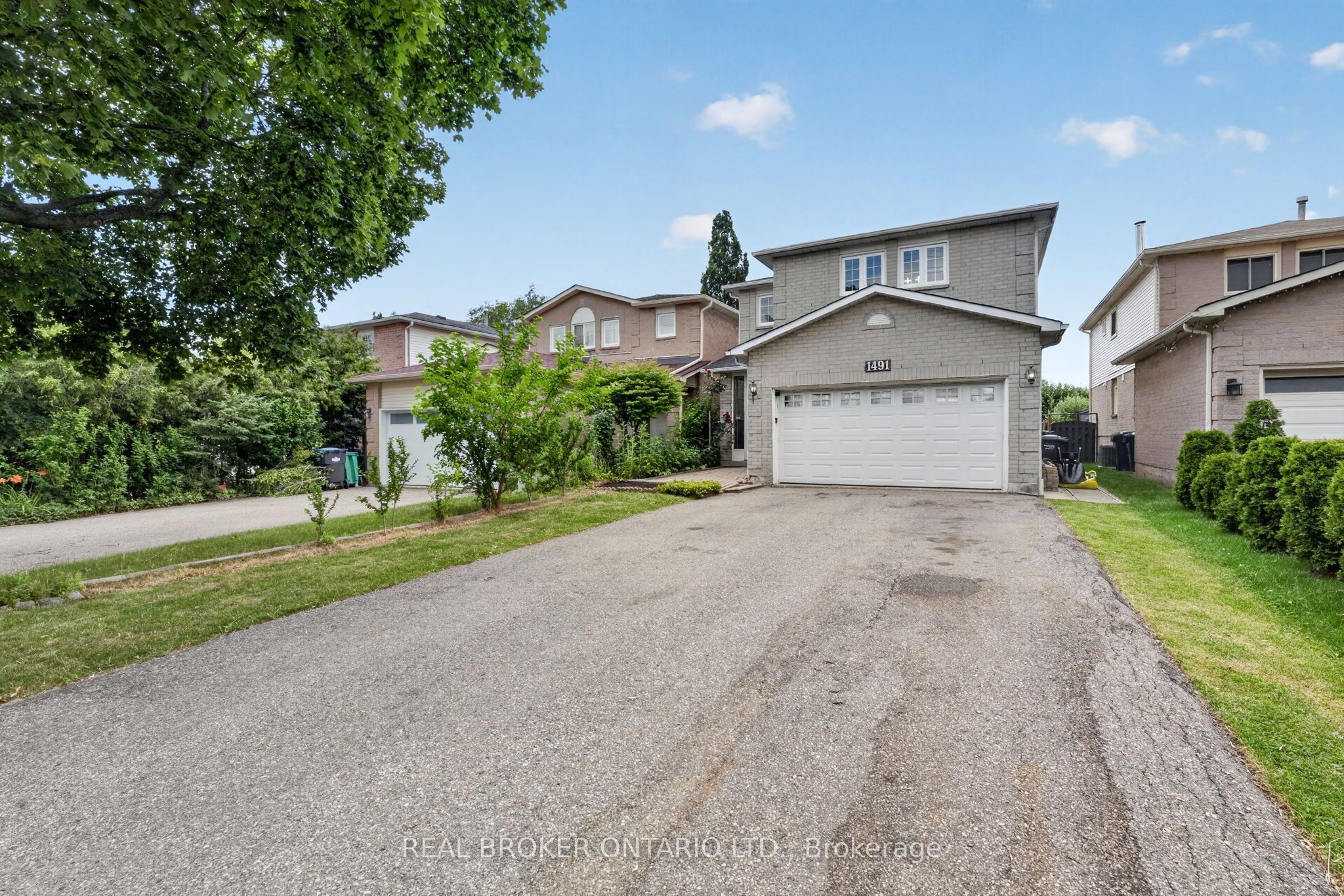 1491 Evenside Crescent, Mississauga, ON L5M 3Y3 photo 2