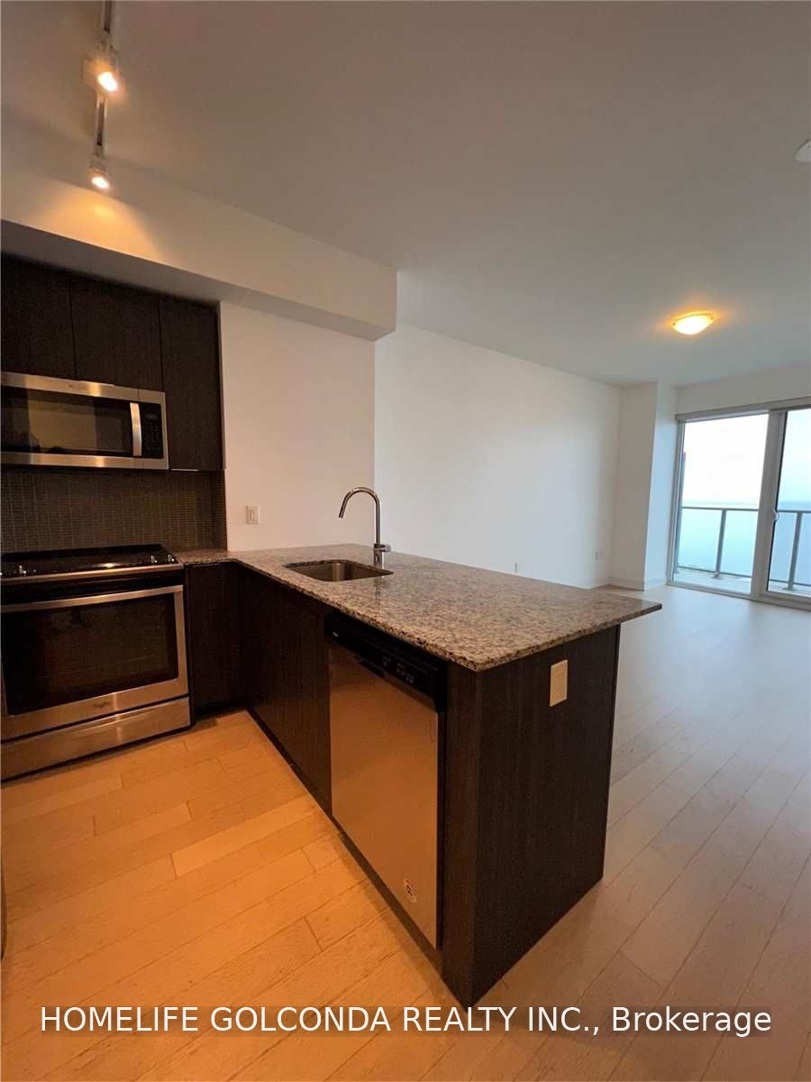 20 Shore Breeze Drive 3309, Toronto, ON M8V 0C7 photo 3