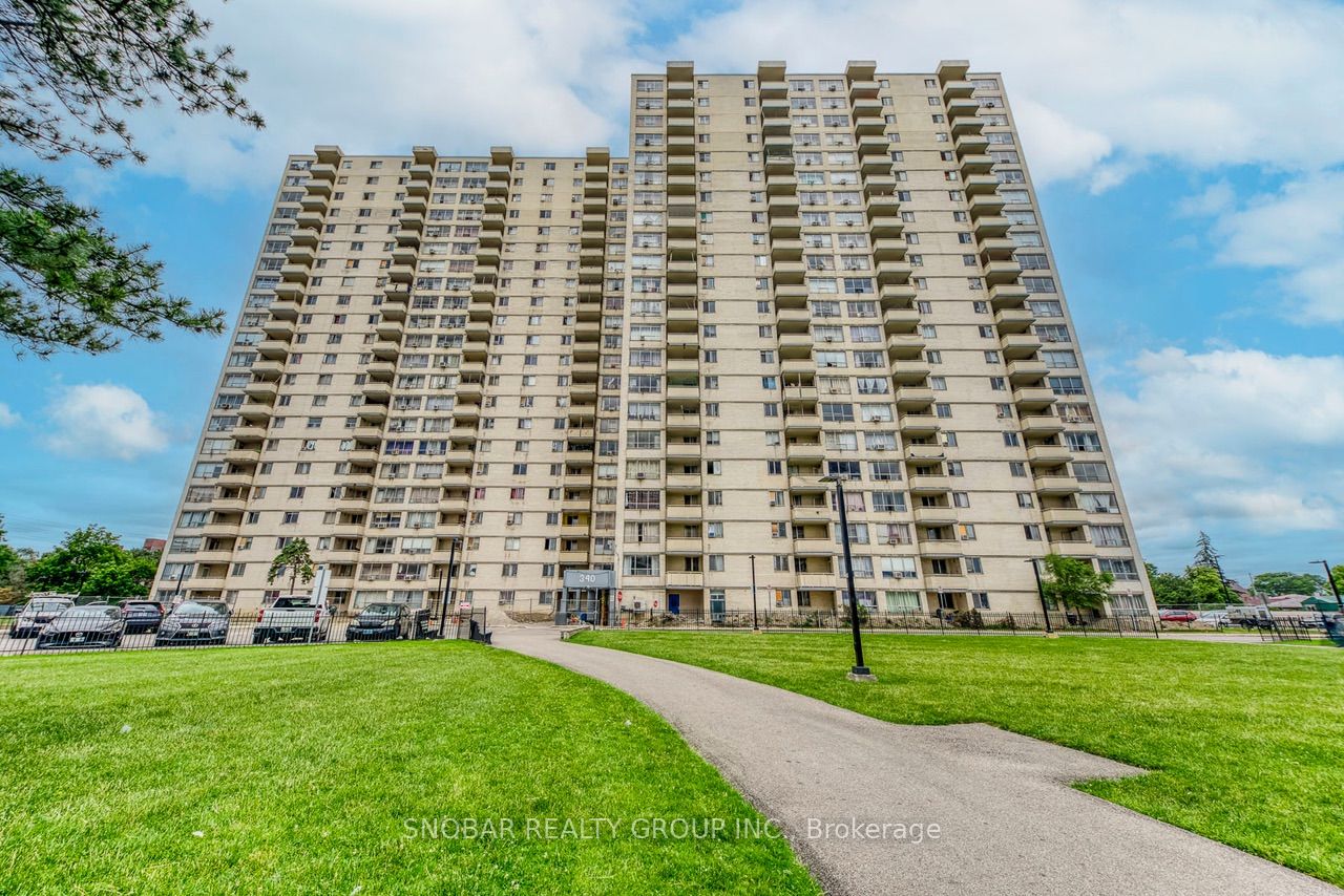 340 Dixon Road 804, Toronto, ON M9R 1T1