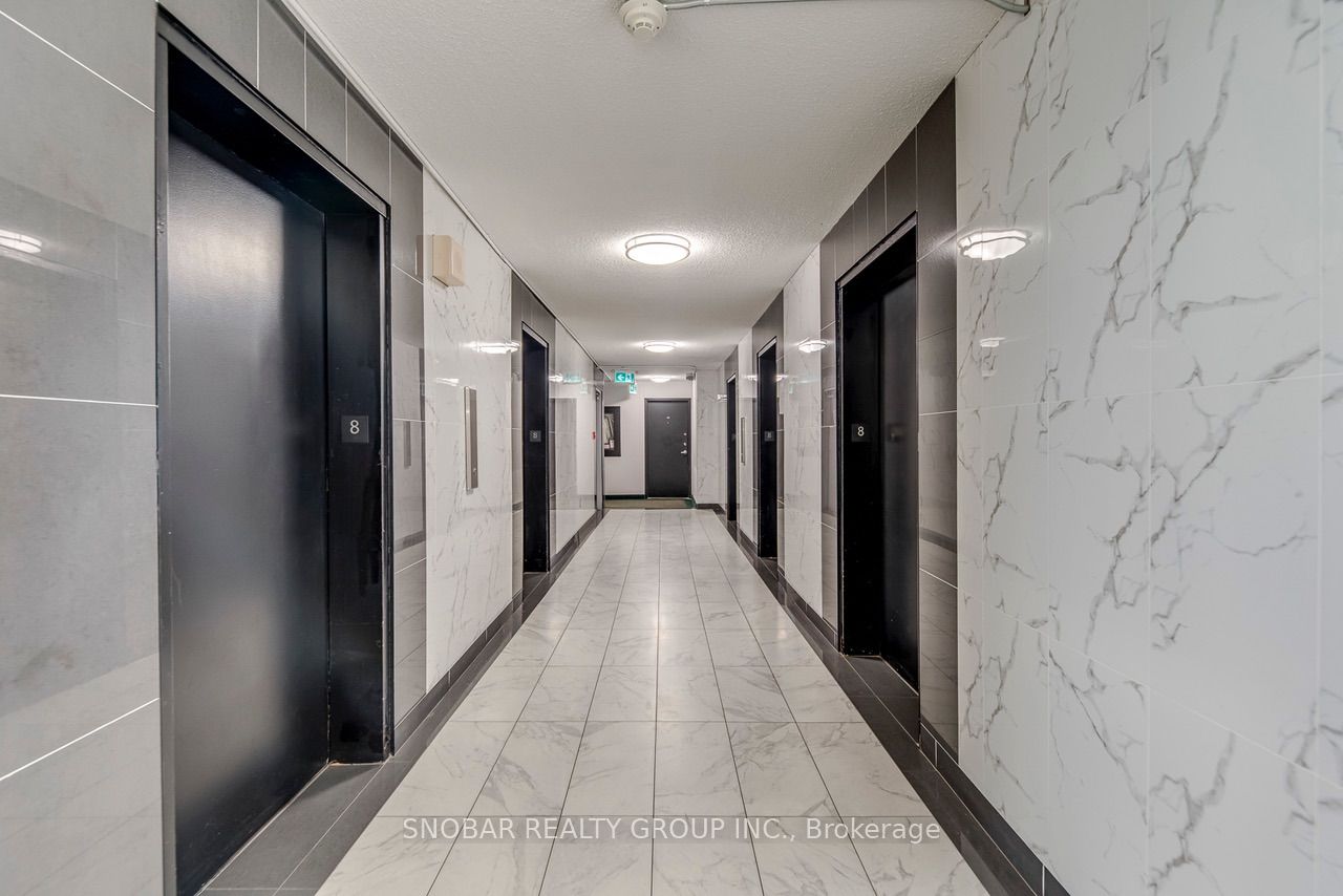 340 Dixon Road 804, Toronto, ON M9R 1T1 photo 3