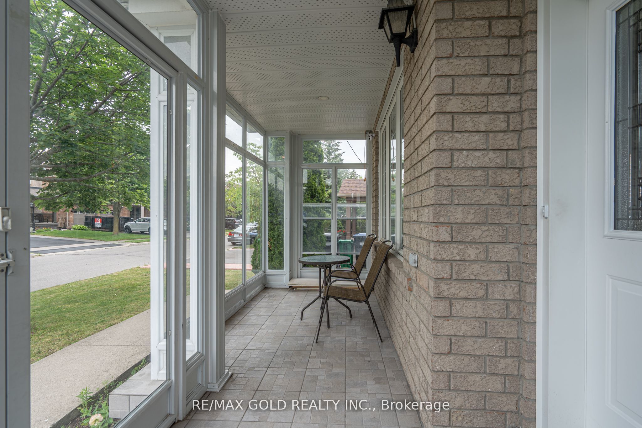 141 Whitwell Drive, Brampton, ON L6P 1L2 photo 4
