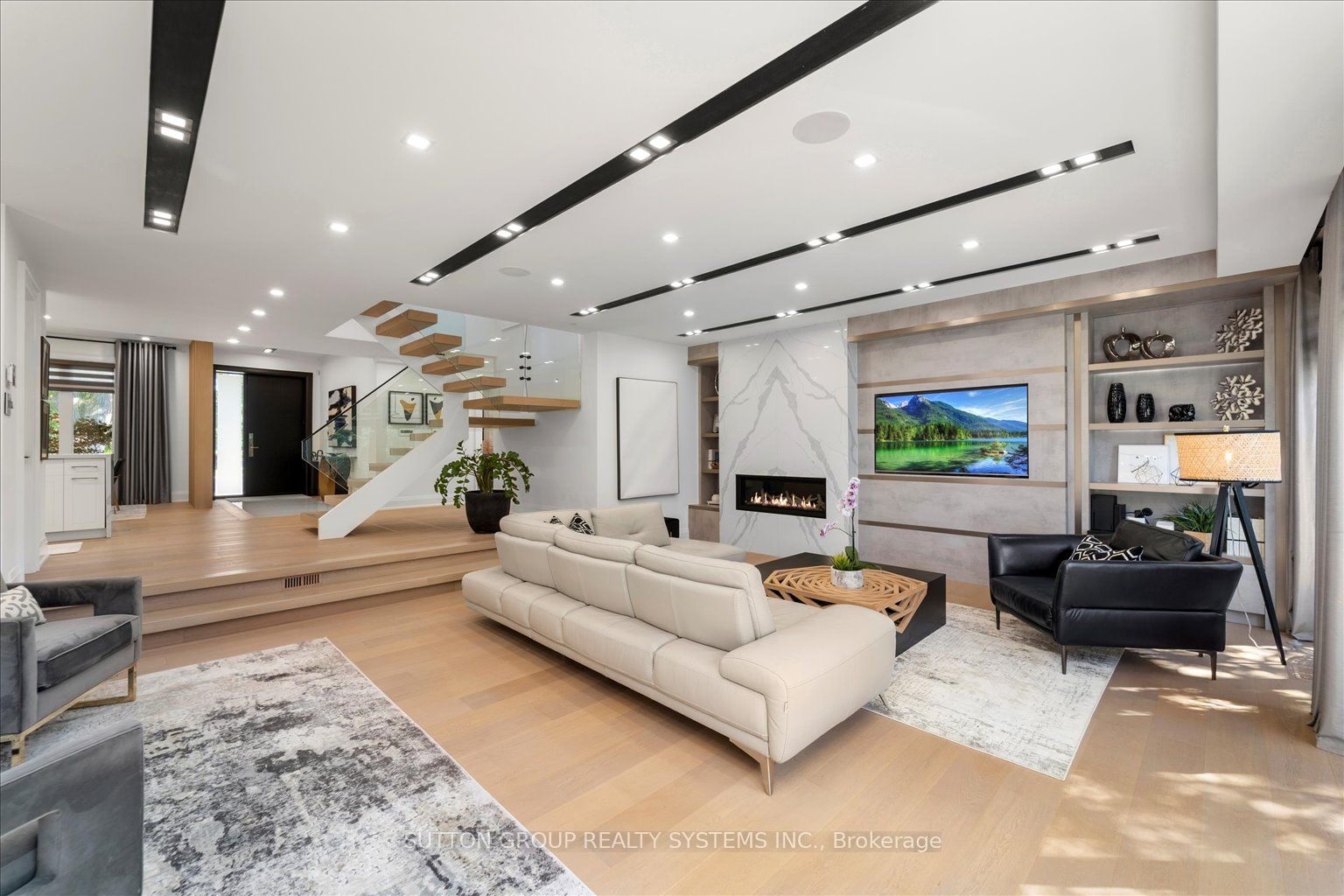 146 Martin Grove Road, Toronto, ON M9B 4K9
