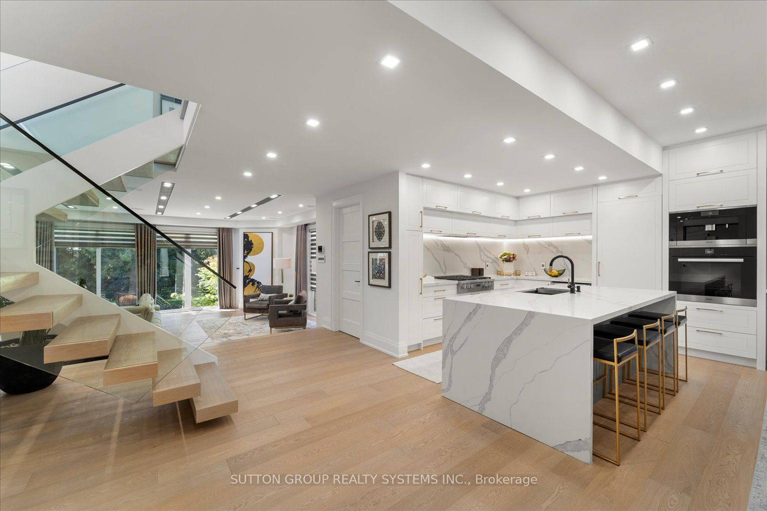 146 Martin Grove Road, Toronto, ON M9B 4K9 photo 4