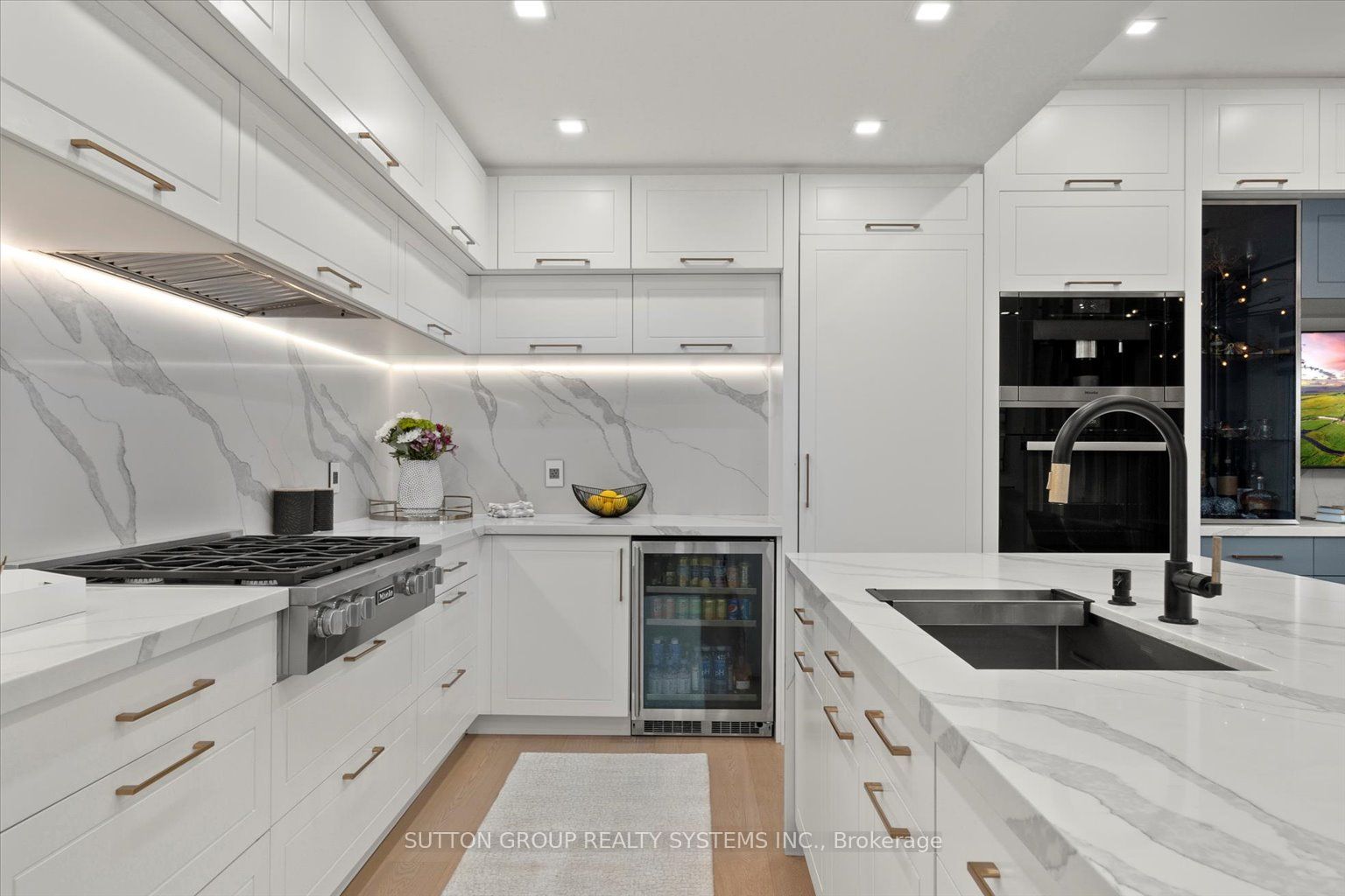 146 Martin Grove Road, Toronto, ON M9B 4K9 photo 5