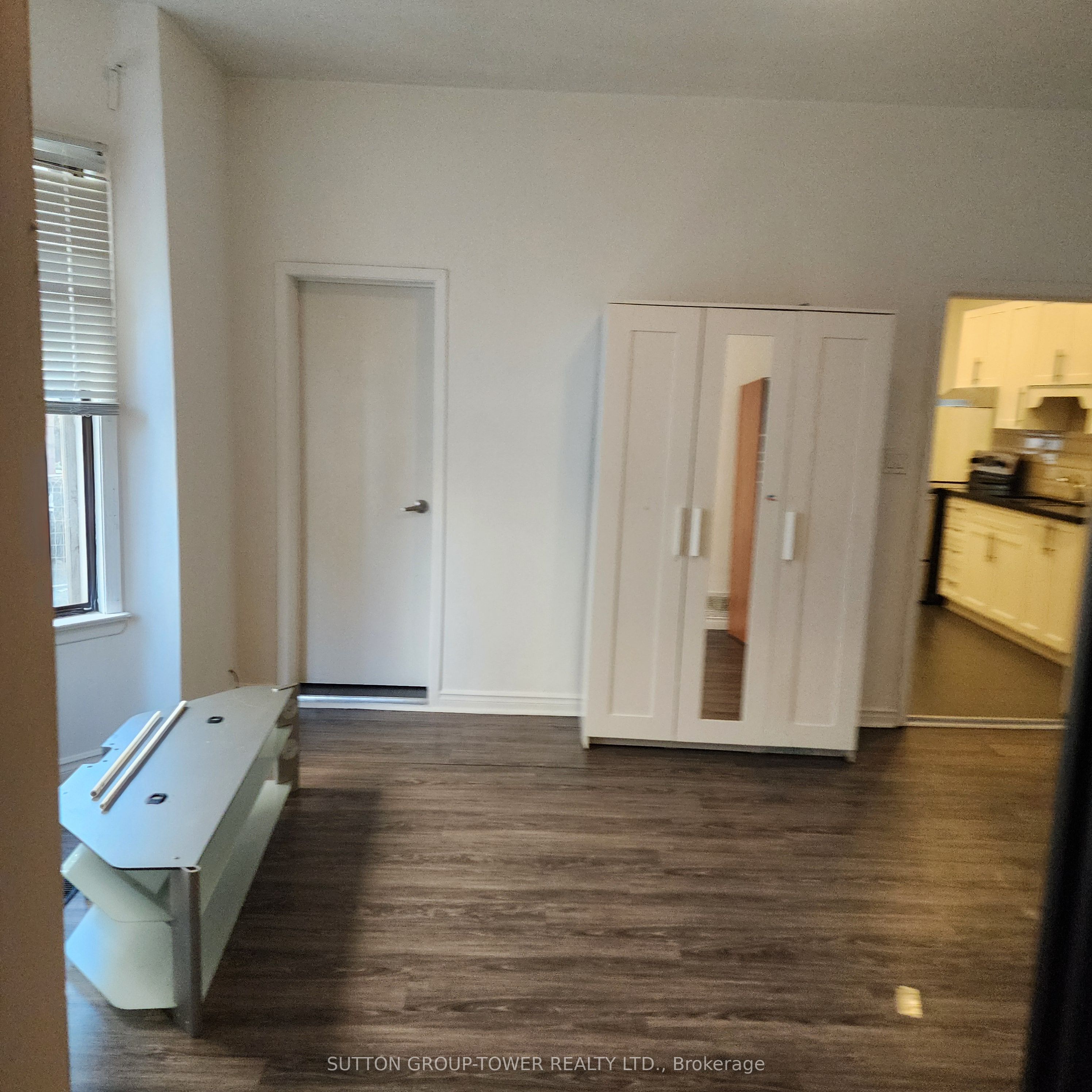 16 Russett Avenue, Toronto, ON M6H 3M3 photo 4