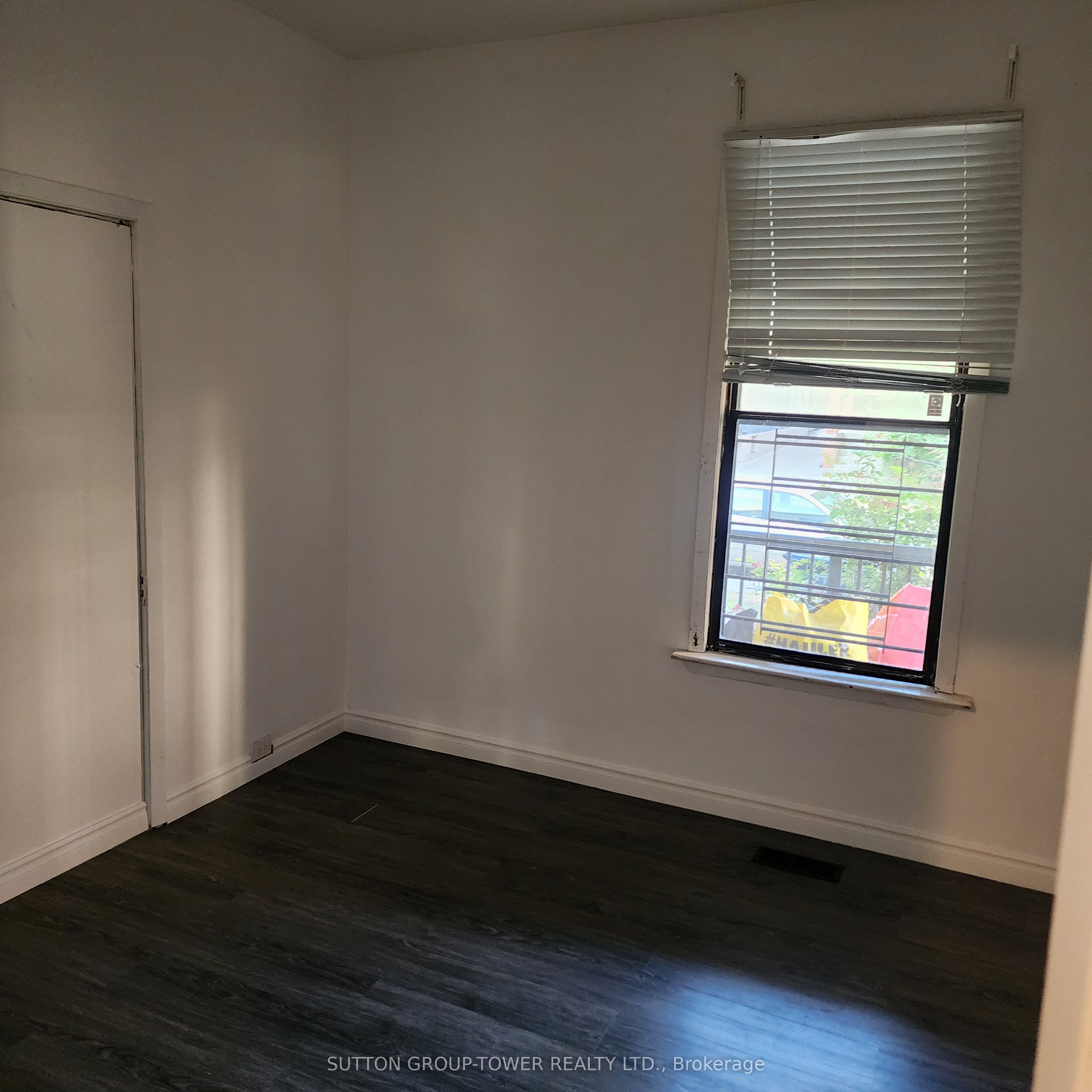 16 Russett Avenue, Toronto, ON M6H 3M3 photo 5
