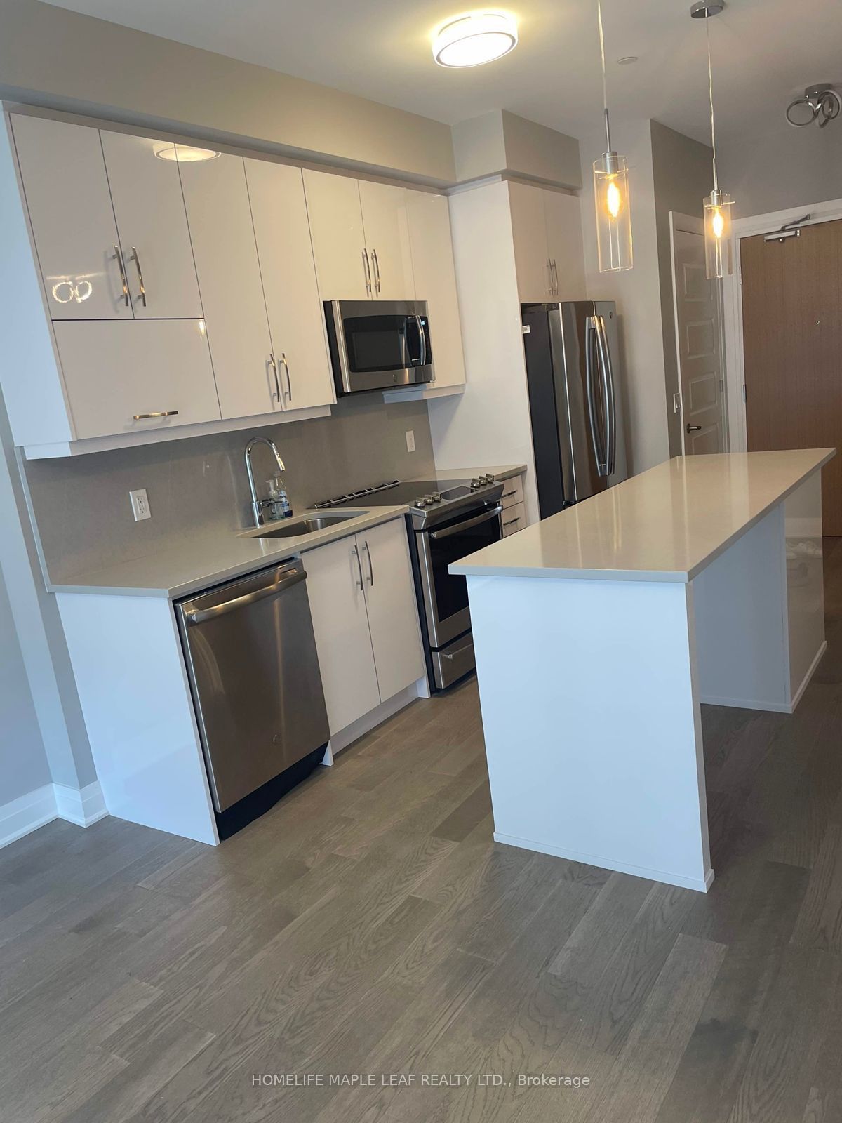 128 Grovewood Common 524, Oakville, ON L6H 0K3 photo 3