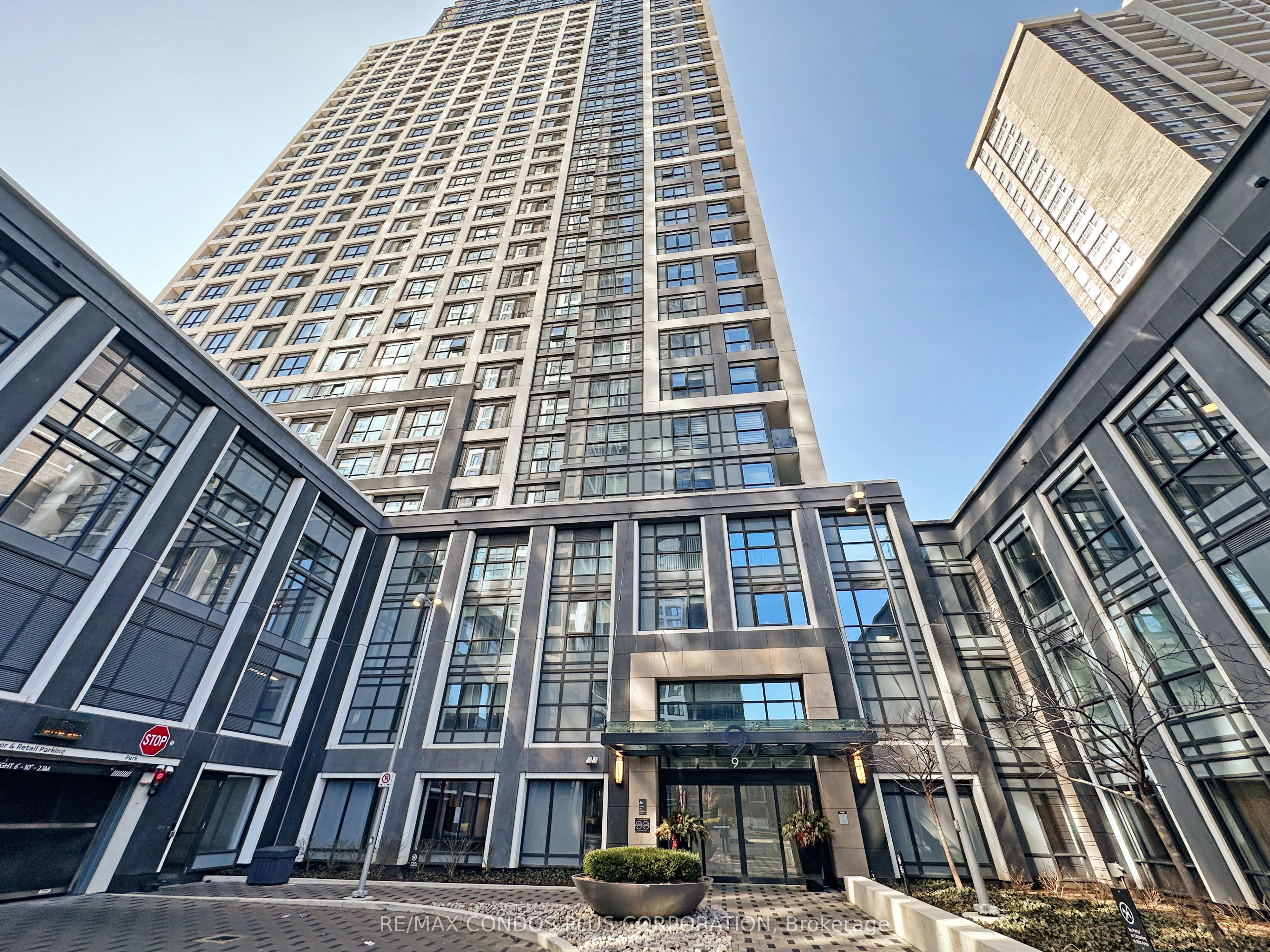 9 Mabelle Avenue 2623, Toronto, ON M9A 0E1 photo 2