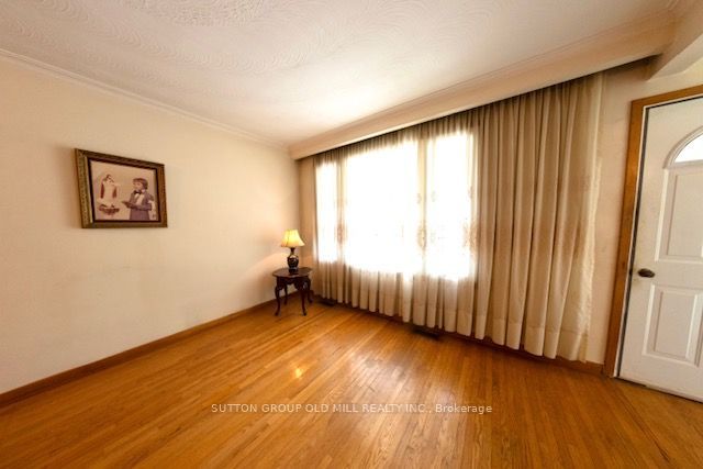 8 Richgrove Drive, Toronto, ON M9R 2K9 photo 5
