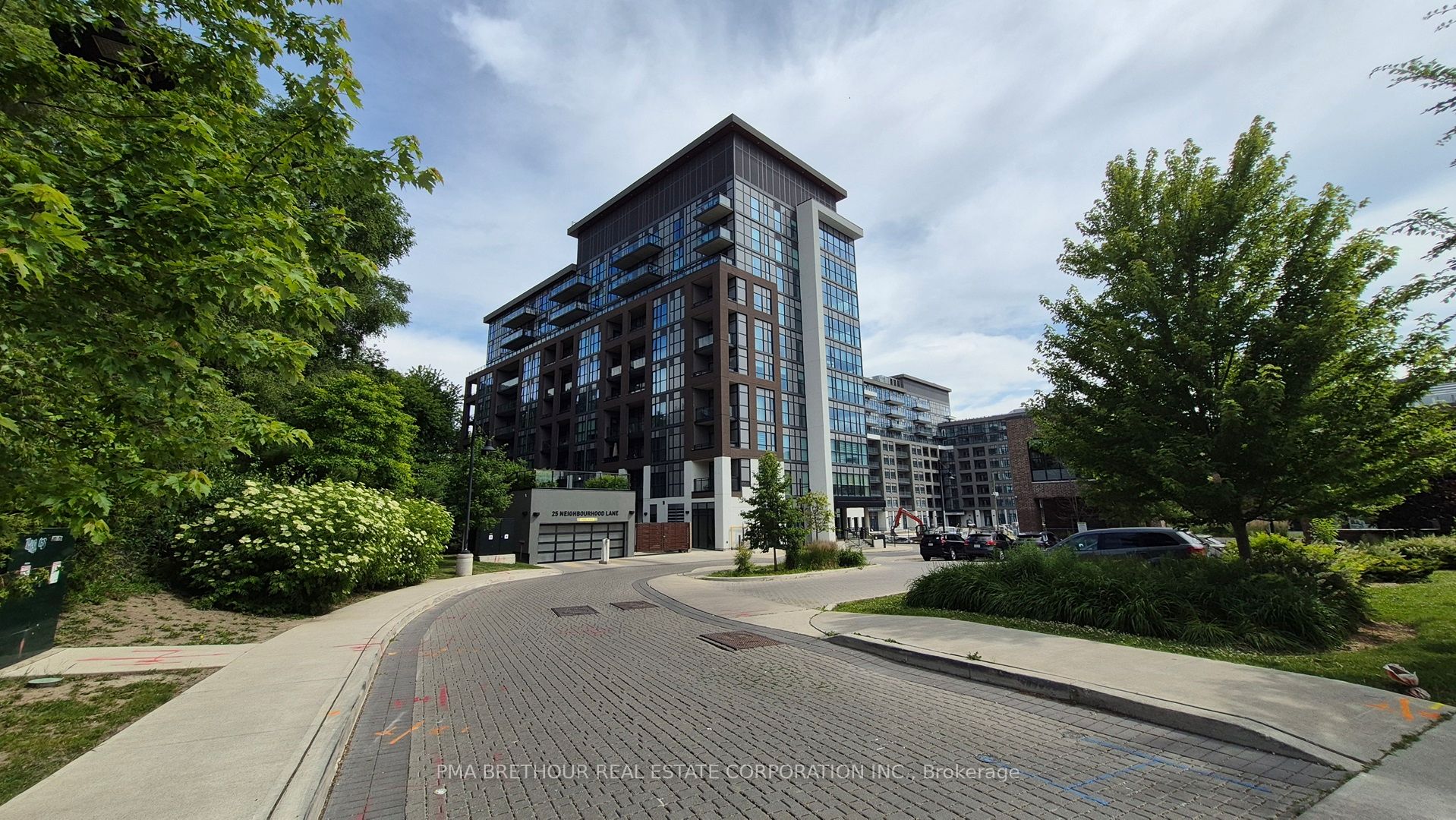 25 Neighbourhood Lane 208, Toronto, ON M8Y 0C4