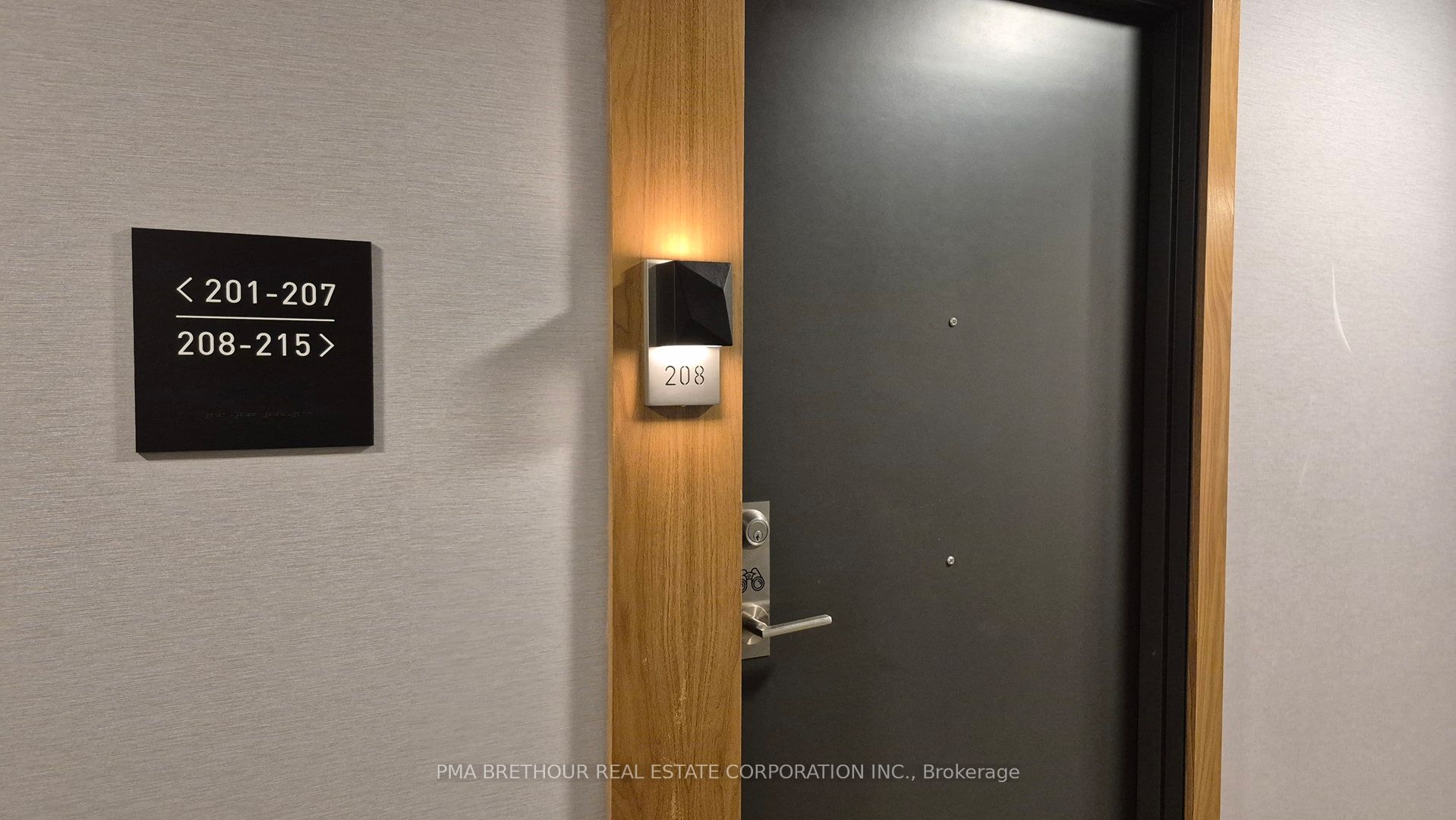 25 Neighbourhood Lane 208, Toronto, ON M8Y 0C4 photo 3