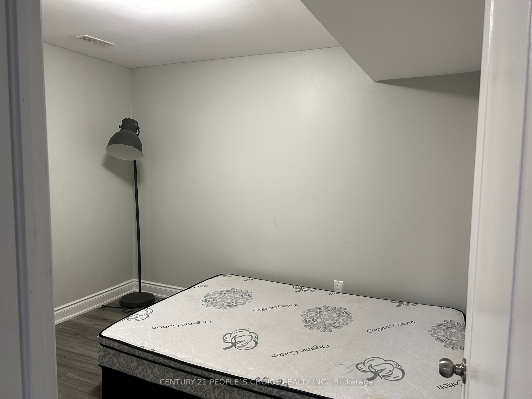 23 Travis Crescent Bsmt, Brampton, ON L7A 3J4 photo 5