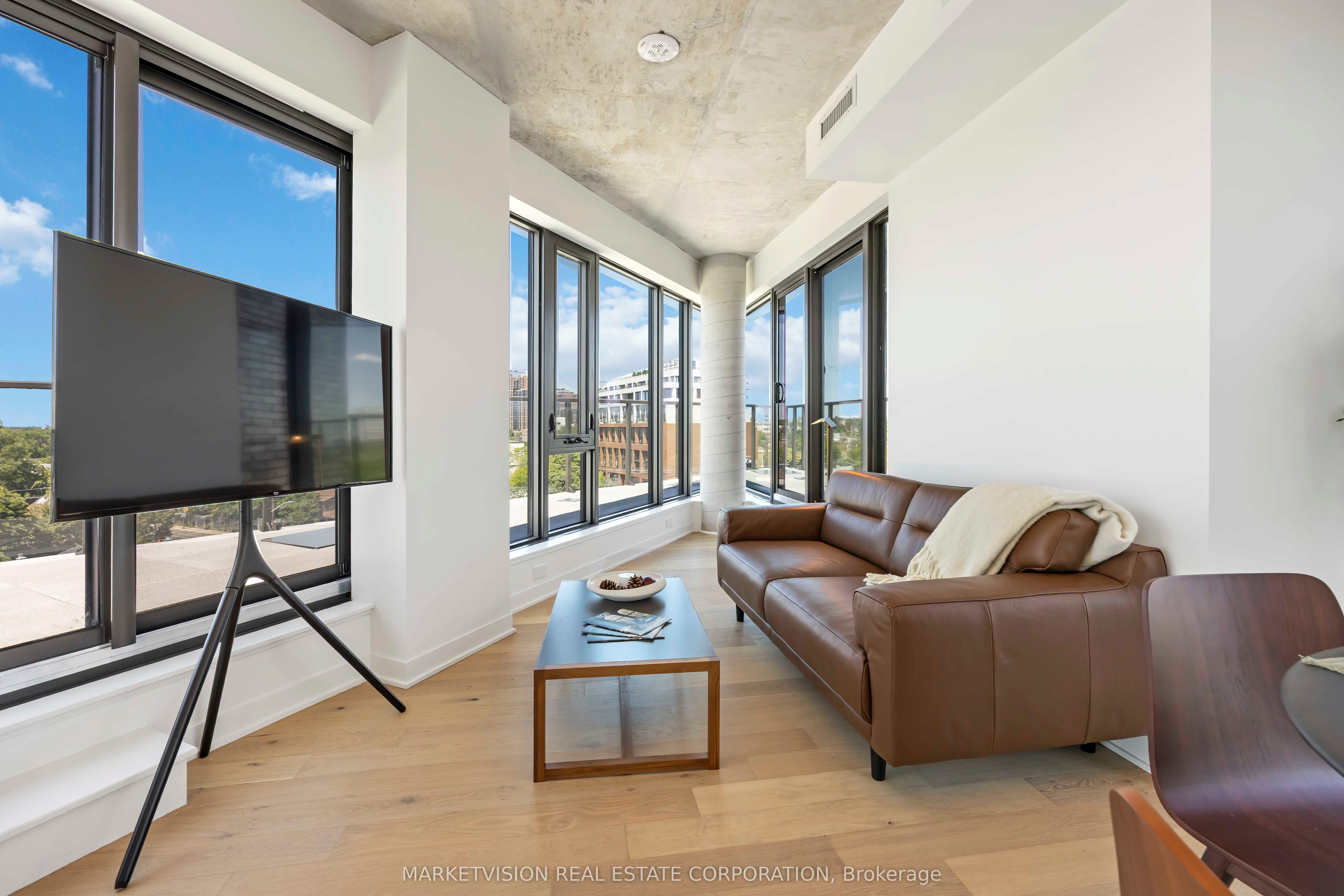 2625 Dundas Street W 705, Toronto, ON M6P 0C5 photo 4
