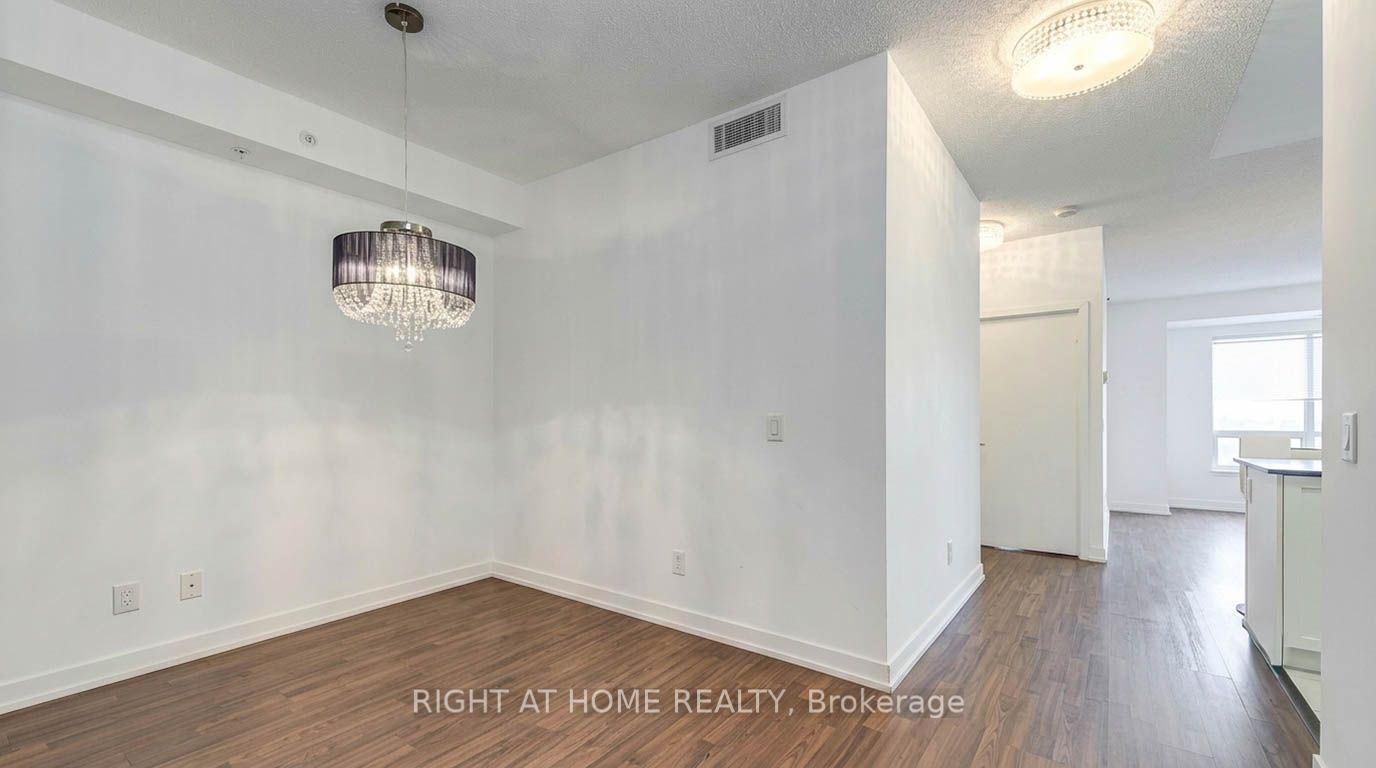 840 Queens Plate Drive 704, Toronto, ON M9W 0E7 photo 2