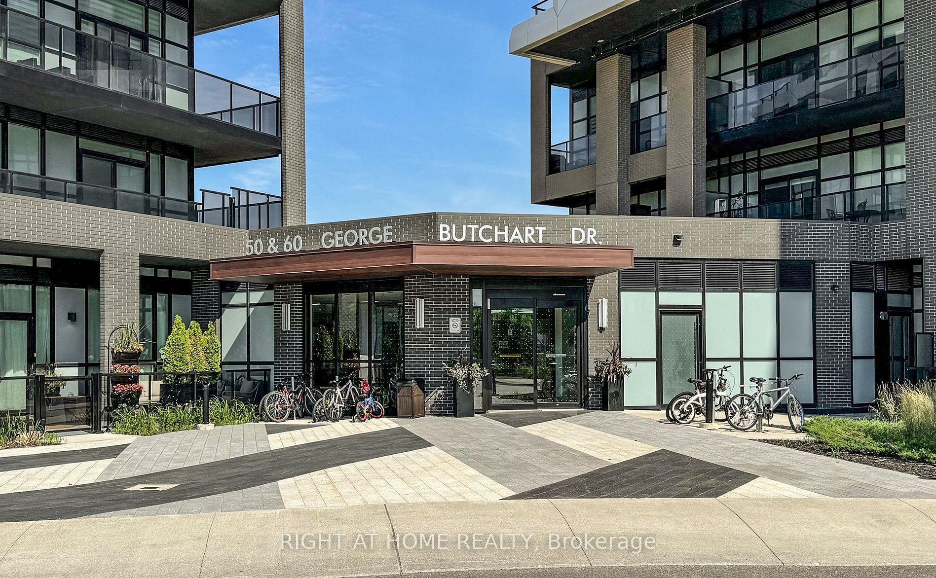 50 George Butchart Drive 507, Toronto, ON M3M 2H3 photo 3