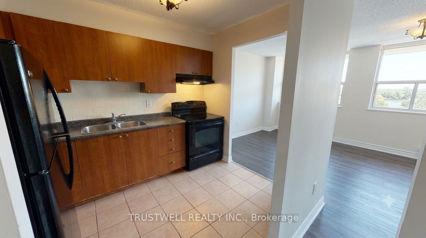 3501 Glen Erin Drive 209, Mississauga, ON L5L 2E9 photo 4