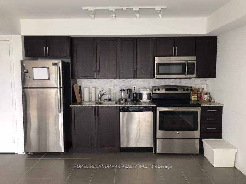 830 Lawrence Avenue W 1505, Toronto, ON M6A 0B6 photo 3