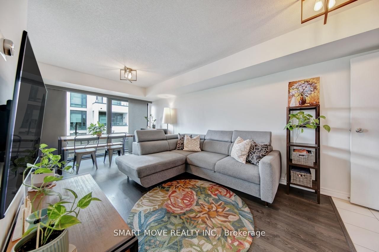 138 Widdicombe Hill Boulevard 716, Toronto, ON M9R 0A9 photo 4