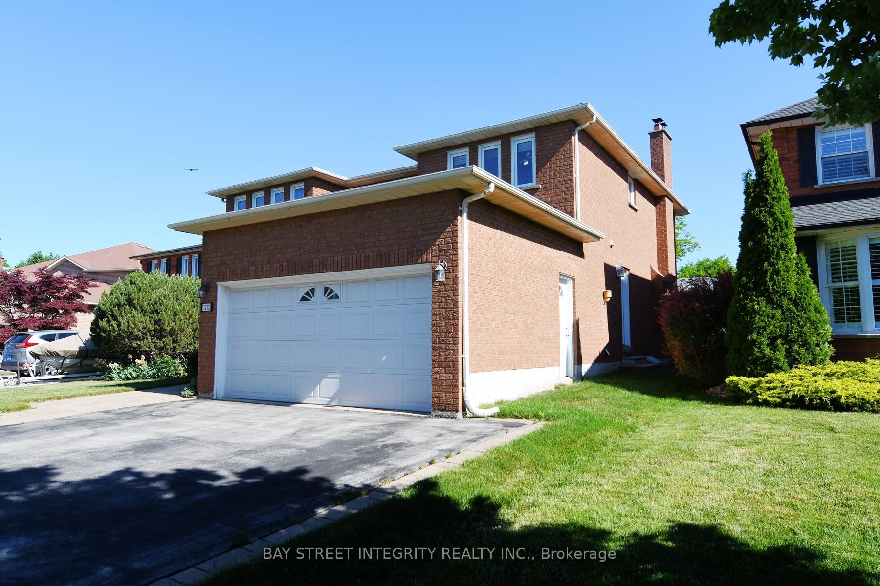 1213 Rosethorne Road, Oakville, ON L6M 1H5 photo 2