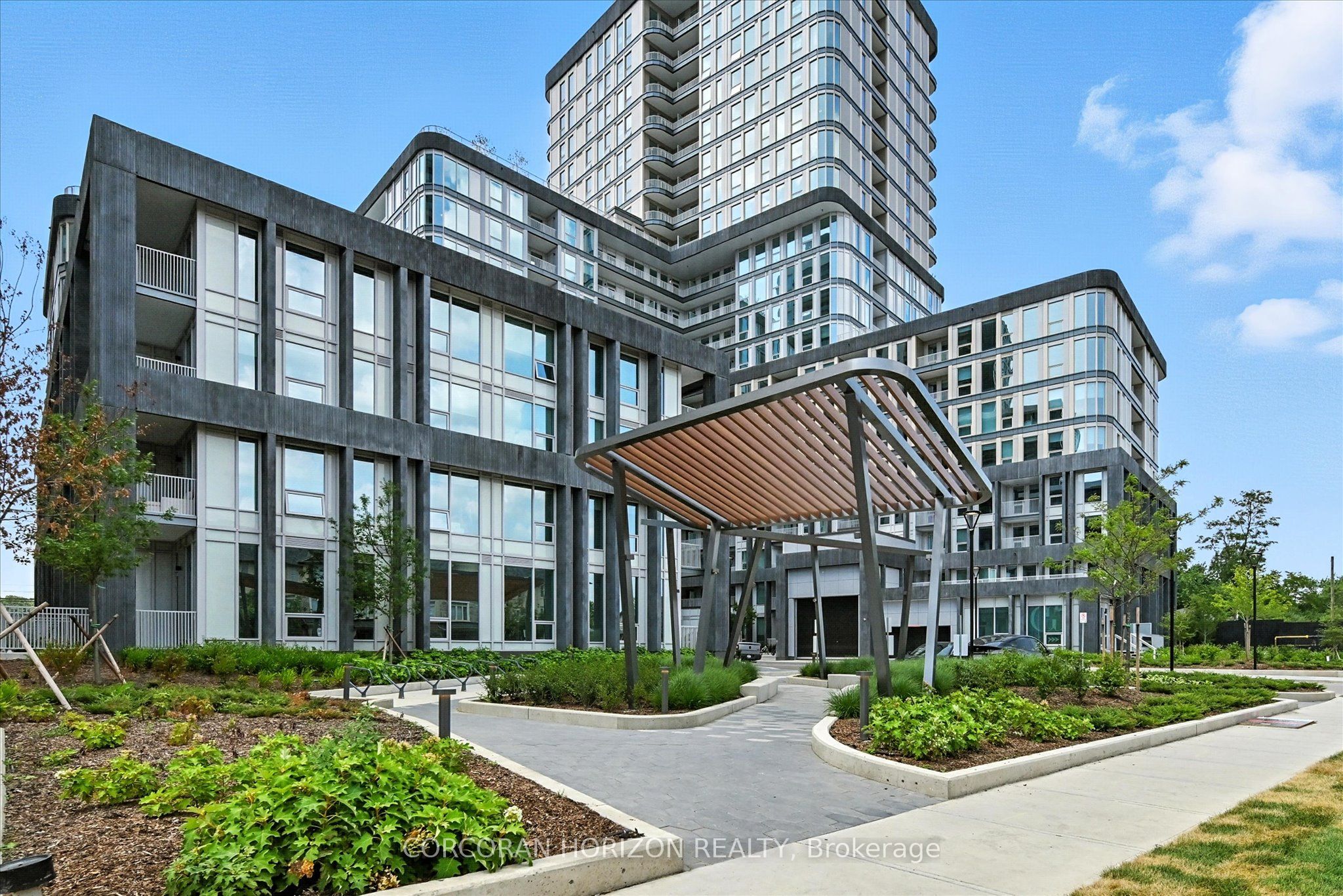 3240 William Coltson Avenue 810, Oakville, ON L6H 8C8