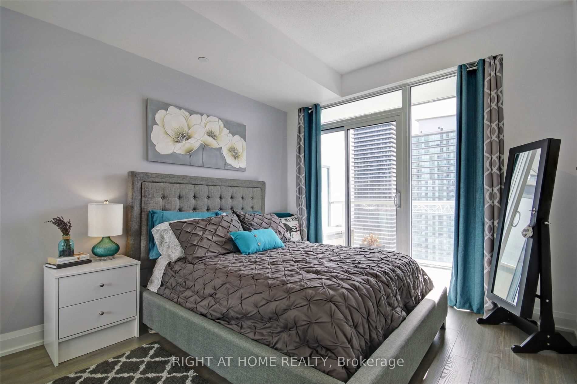 56 Annie Craig Drive 3204, Toronto, ON M8V 0C5 photo 5