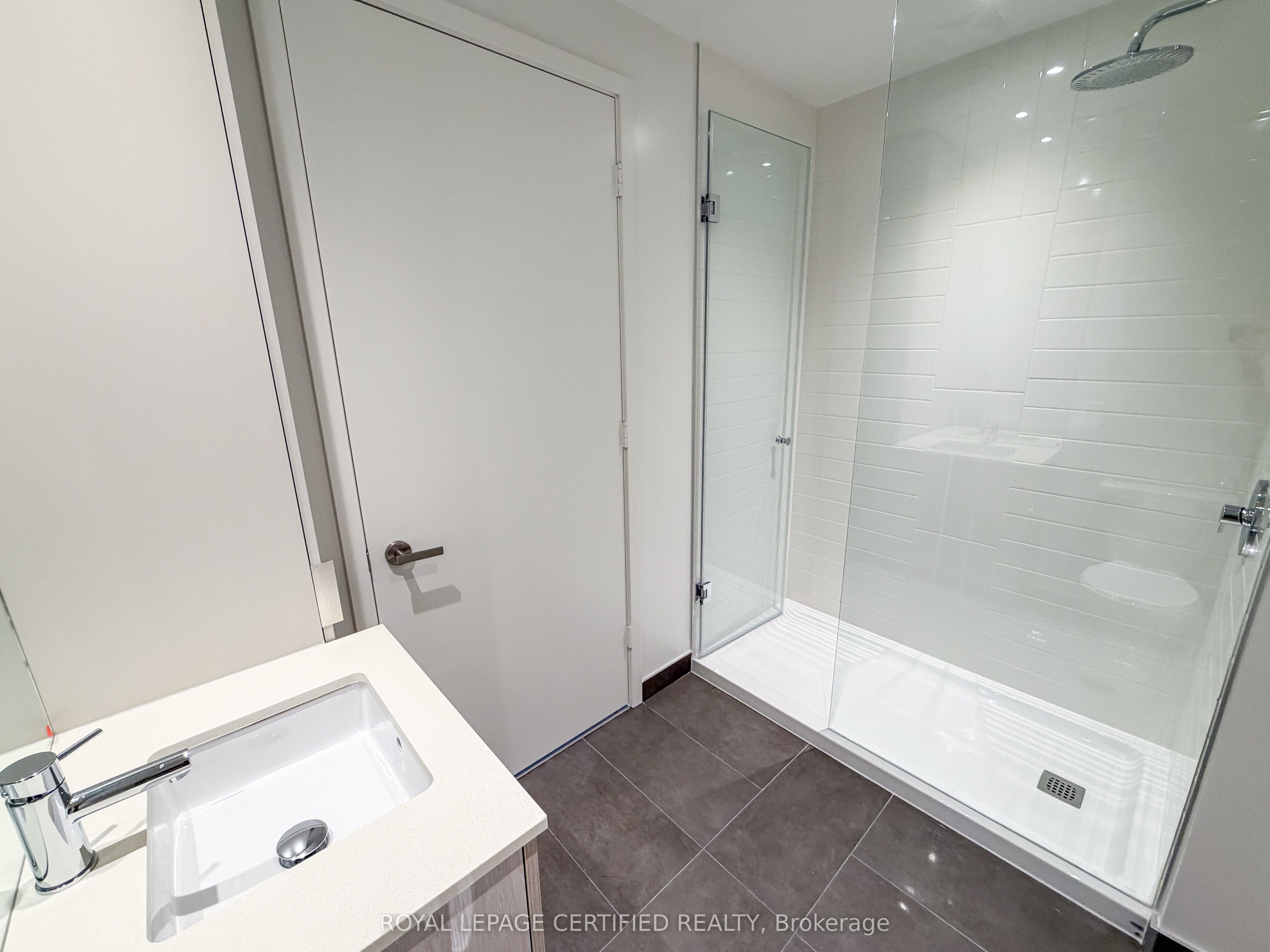 448 Burnhamthorpe Rd W N/A 6407, Mississauga, ON L5B 0R4 photo 5