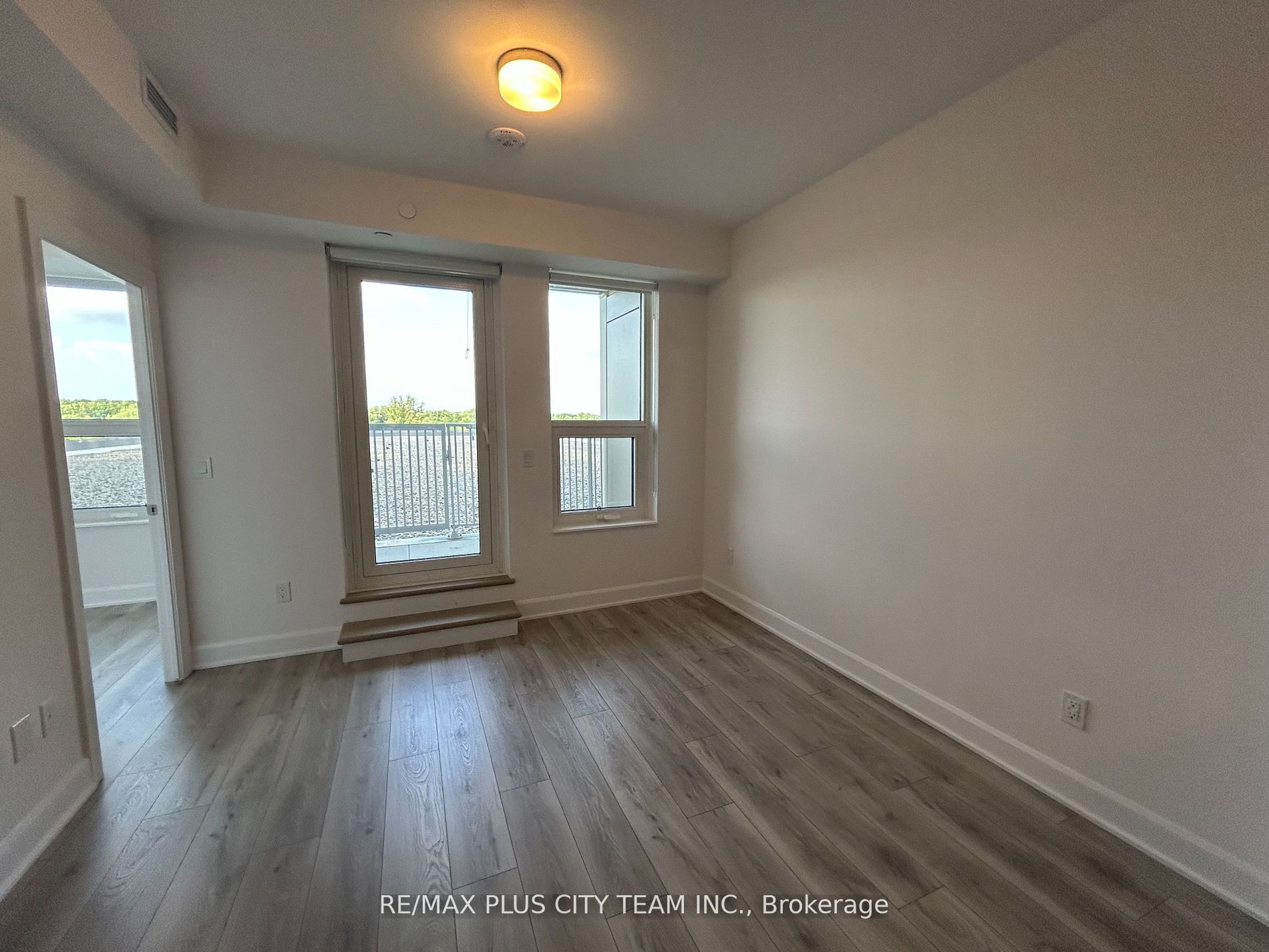 3240 William Coltson Avenue 506, Oakville, ON L6H 8C8 photo 3