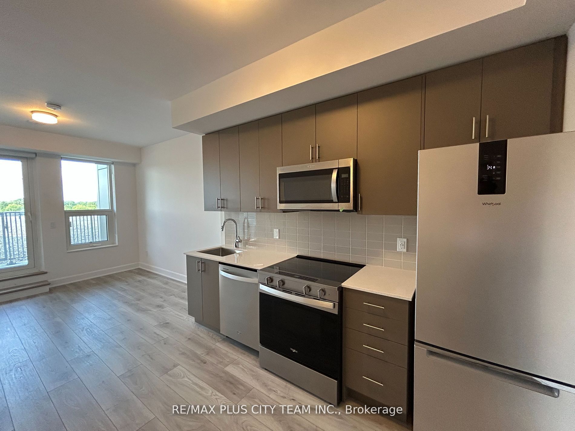 3240 William Coltson Avenue 506, Oakville, ON L6H 8C8 photo 5