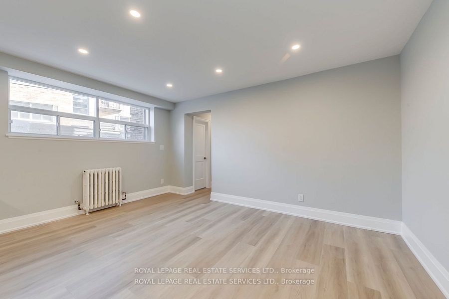 320 Lakeshore Rd W Road 2, Mississauga, ON L5H 1G8 photo 5