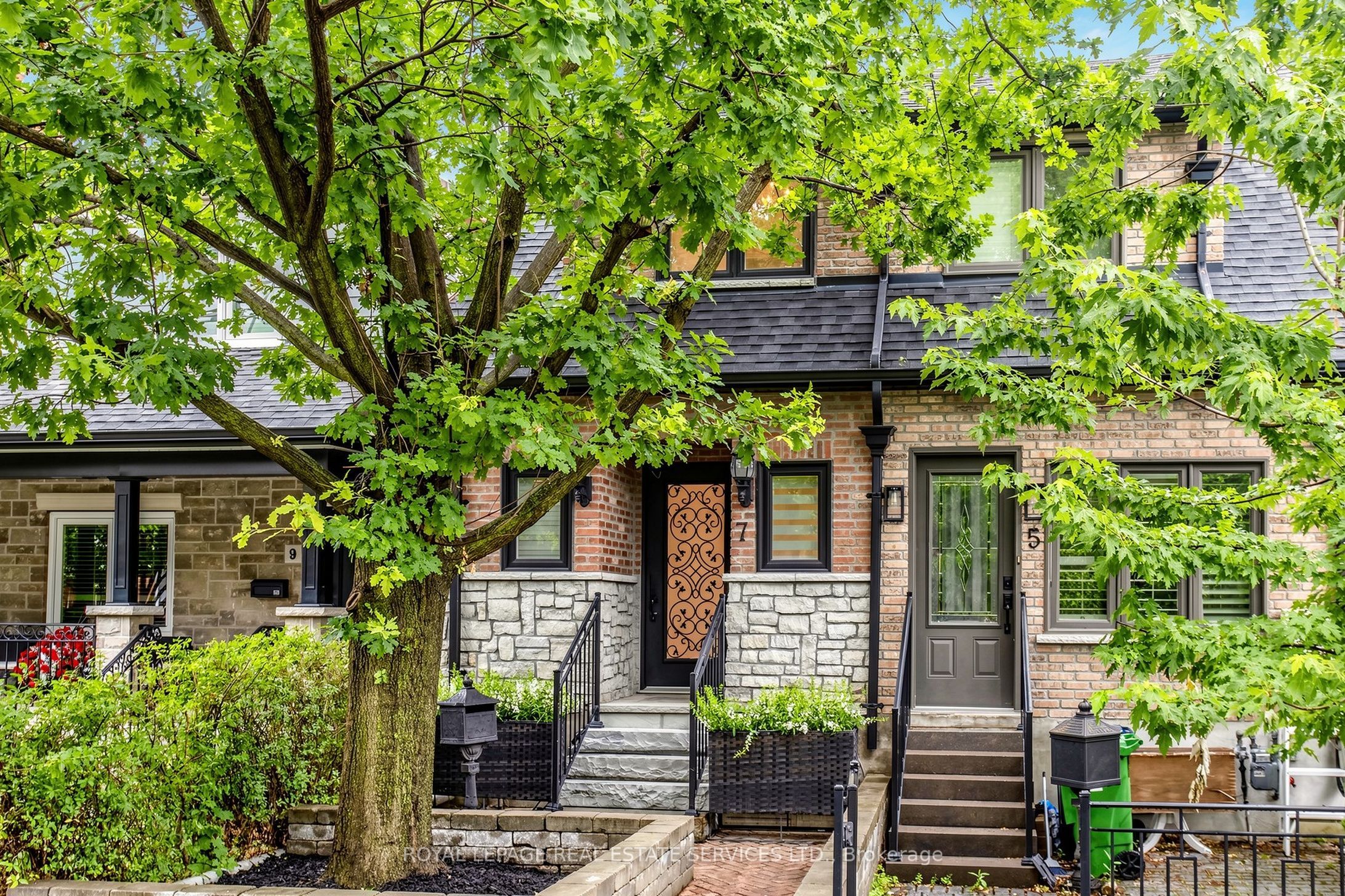 7 Sellers Avenue, Toronto, ON M6E 3T4 photo 3