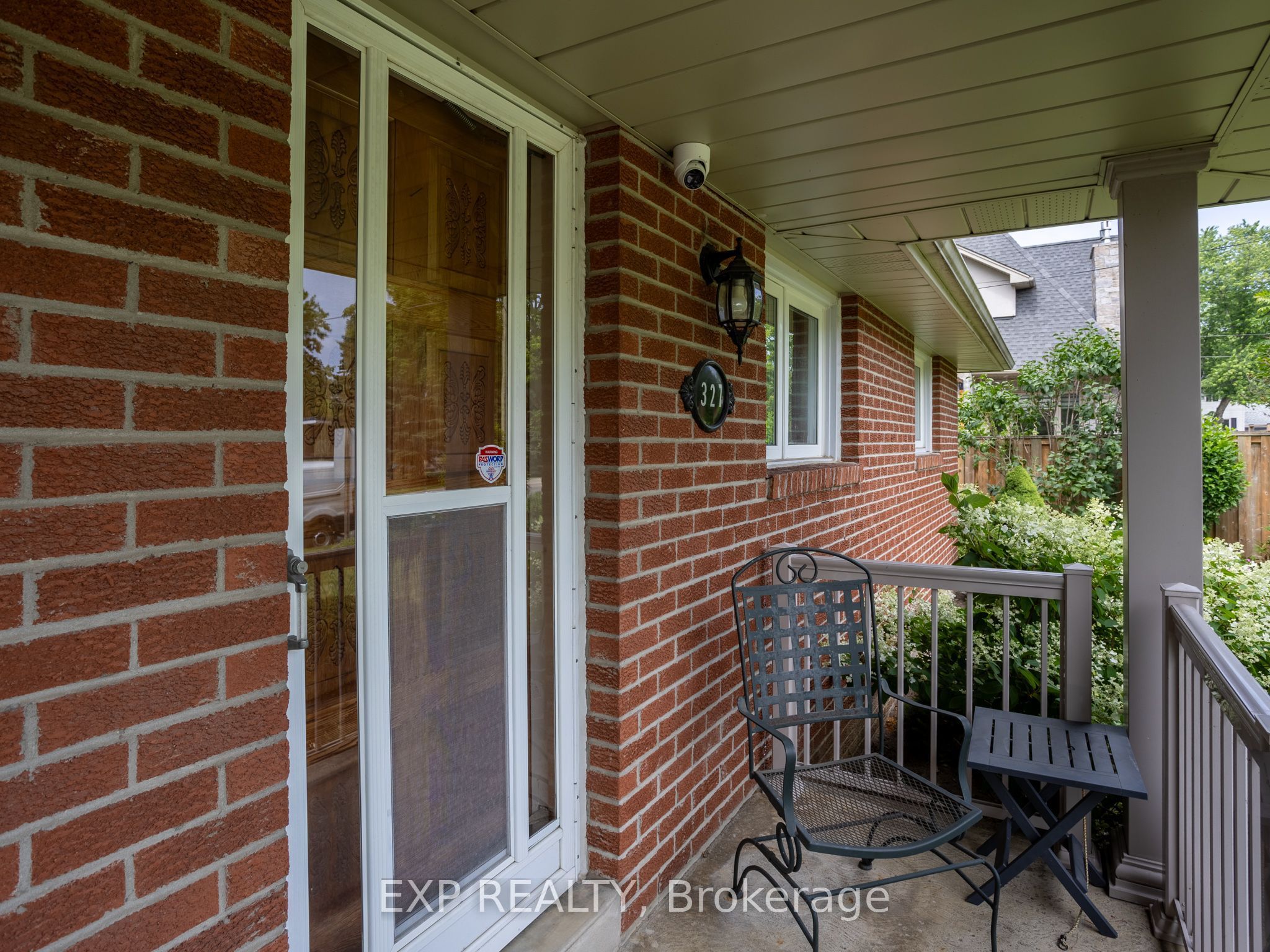 327 Angelene Street, Mississauga, ON L5G 1X5 photo 4