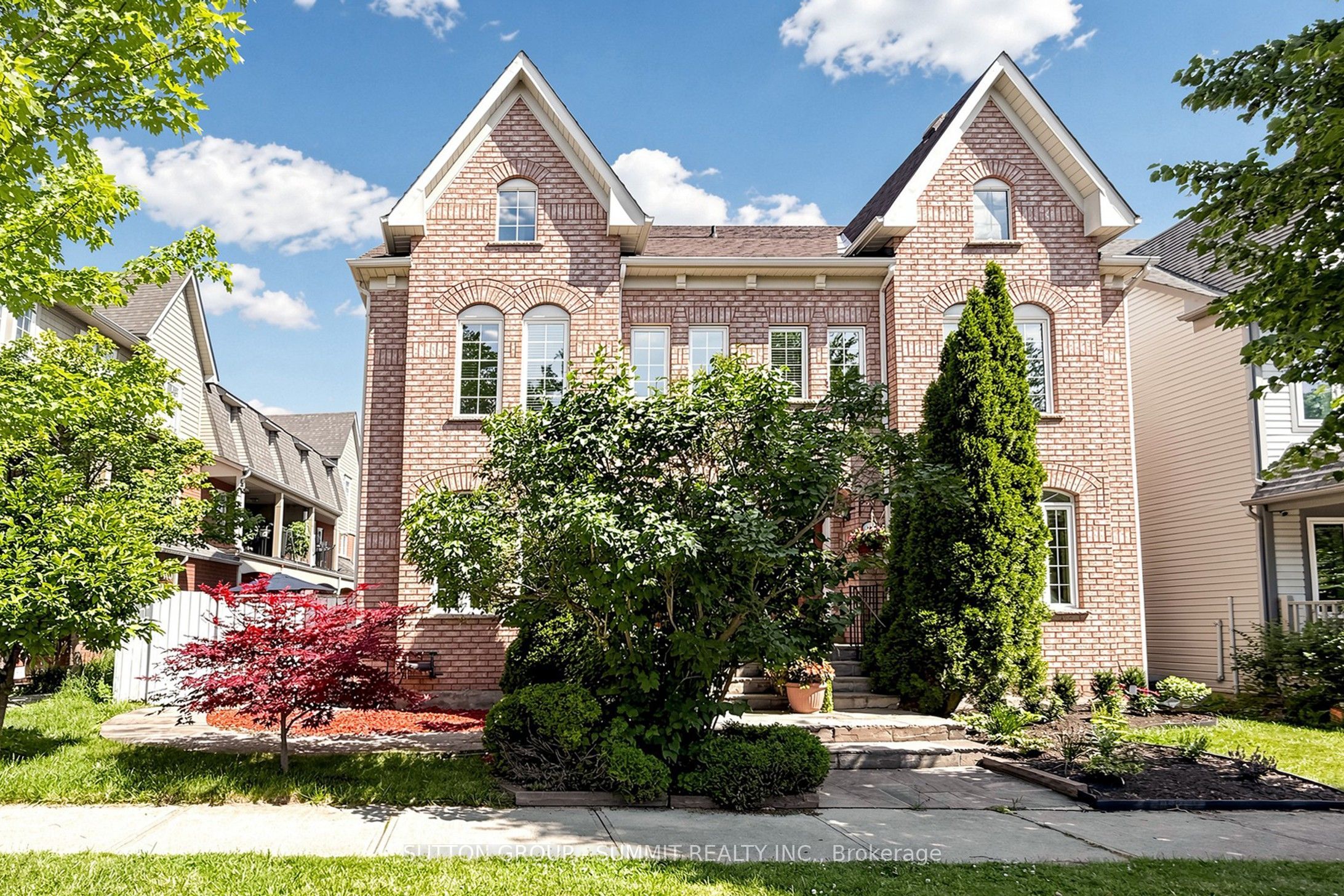 141 Gatwick Drive, Oakville, ON L6H 6T7