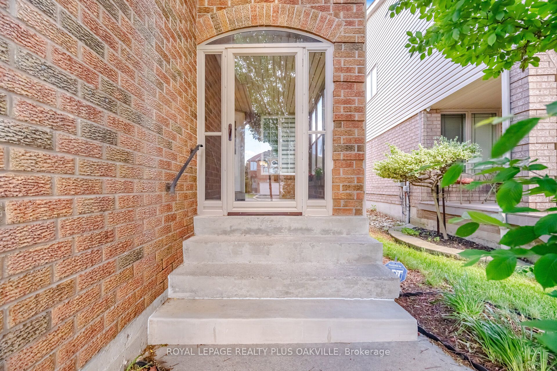 5275 Ruperts Gate Drive, Mississauga, ON L5M 5W3 photo 4