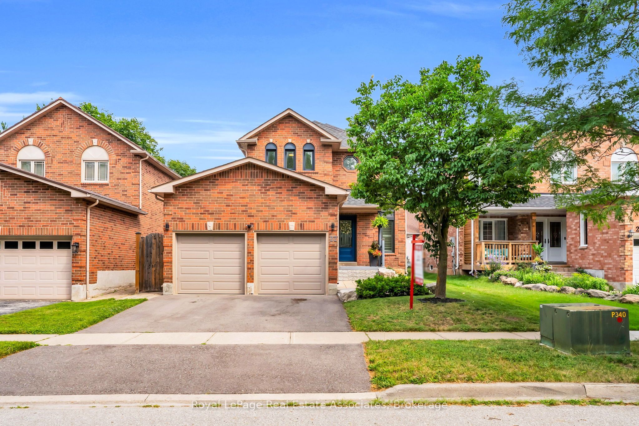 22 Mccullough Crescent, Halton Hills, ON L7G 5N5 photo 2