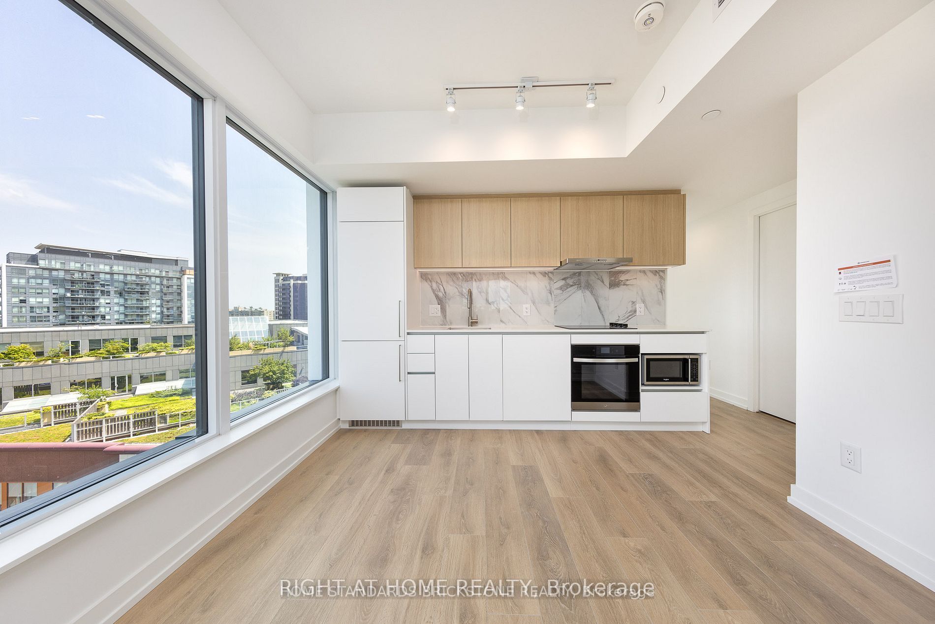 1100 Sheppard Avenue W 930, Toronto, ON M3K 0E4 photo 2