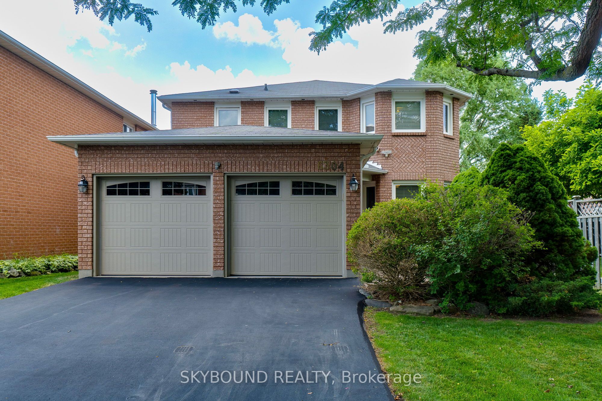 6304 Culmore Crescent, Mississauga, ON L5V 1J1 photo 3