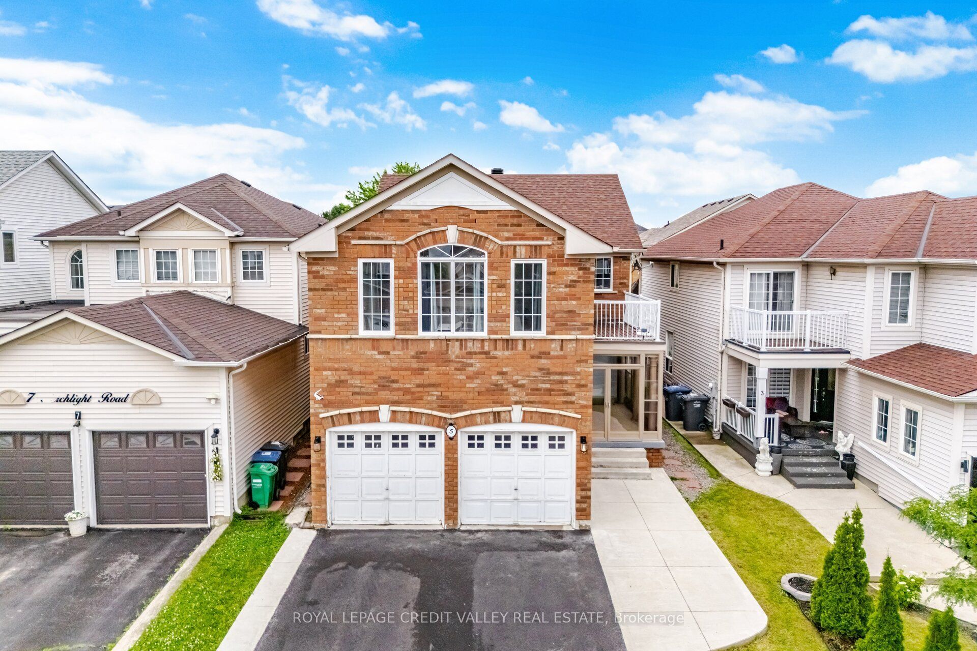 5 Porchlight Road, Brampton, ON L6X 4S3 photo 4