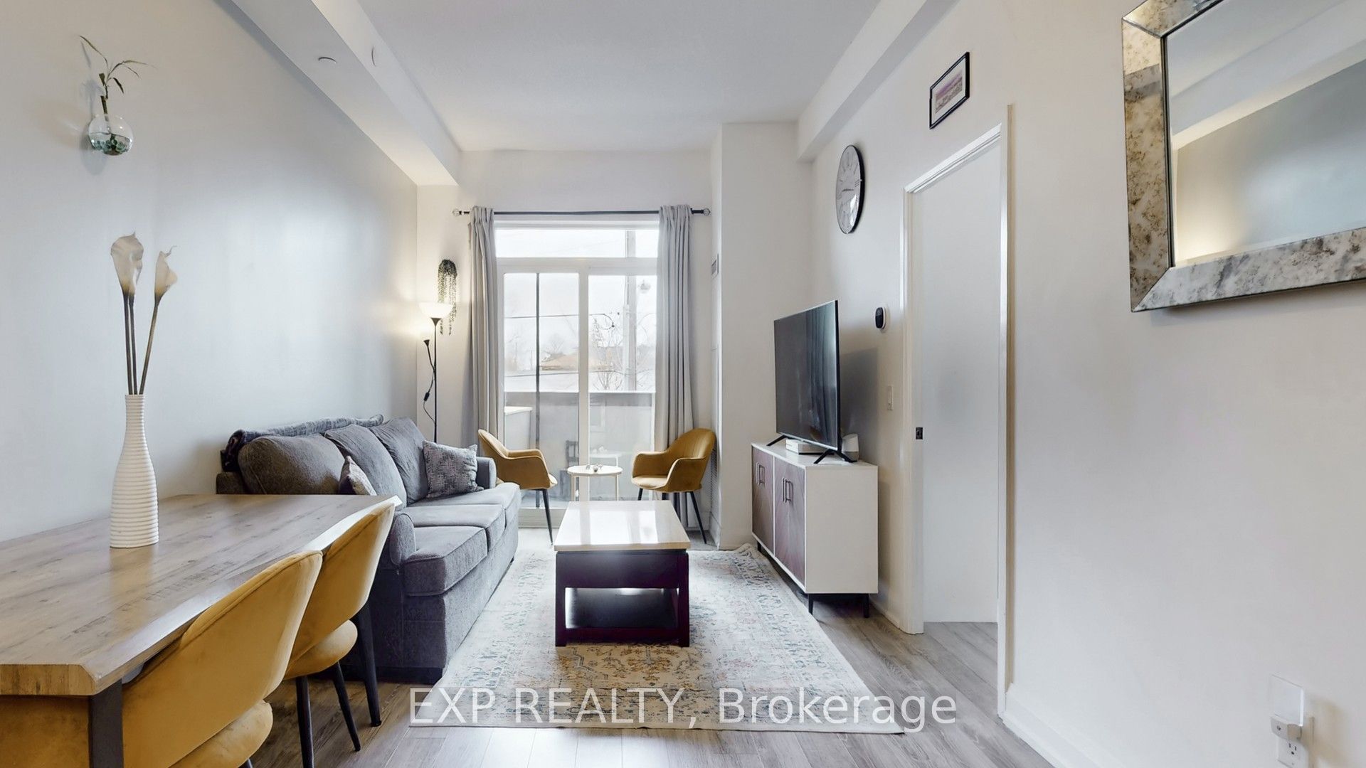 2800 Keele Street 206, Toronto, ON M3M 0B8