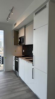 285 Dufferin Street 924, Toronto, ON M6K 0J2 photo 3
