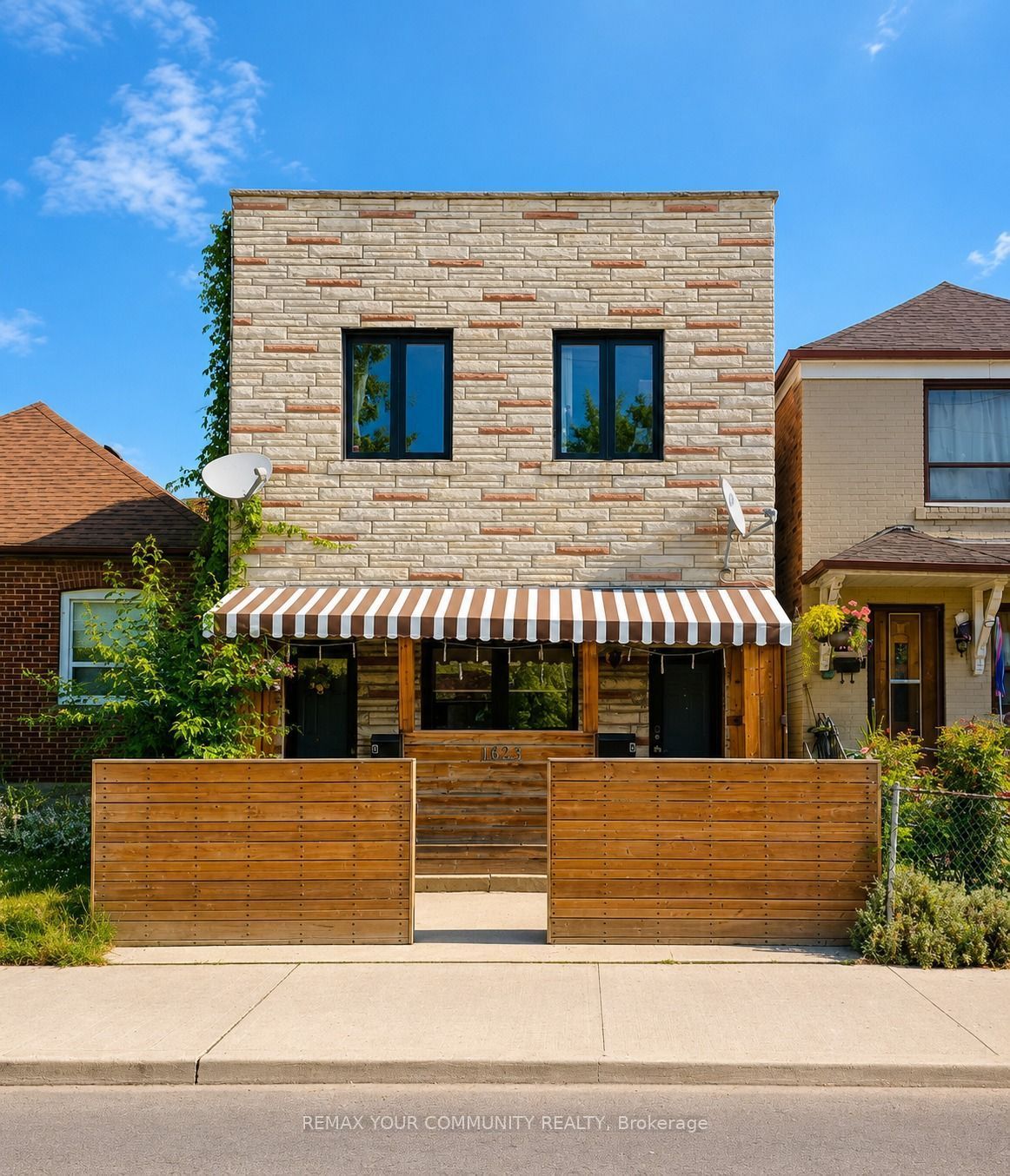 1623 Keele Street, Toronto, ON M6M 3V8
