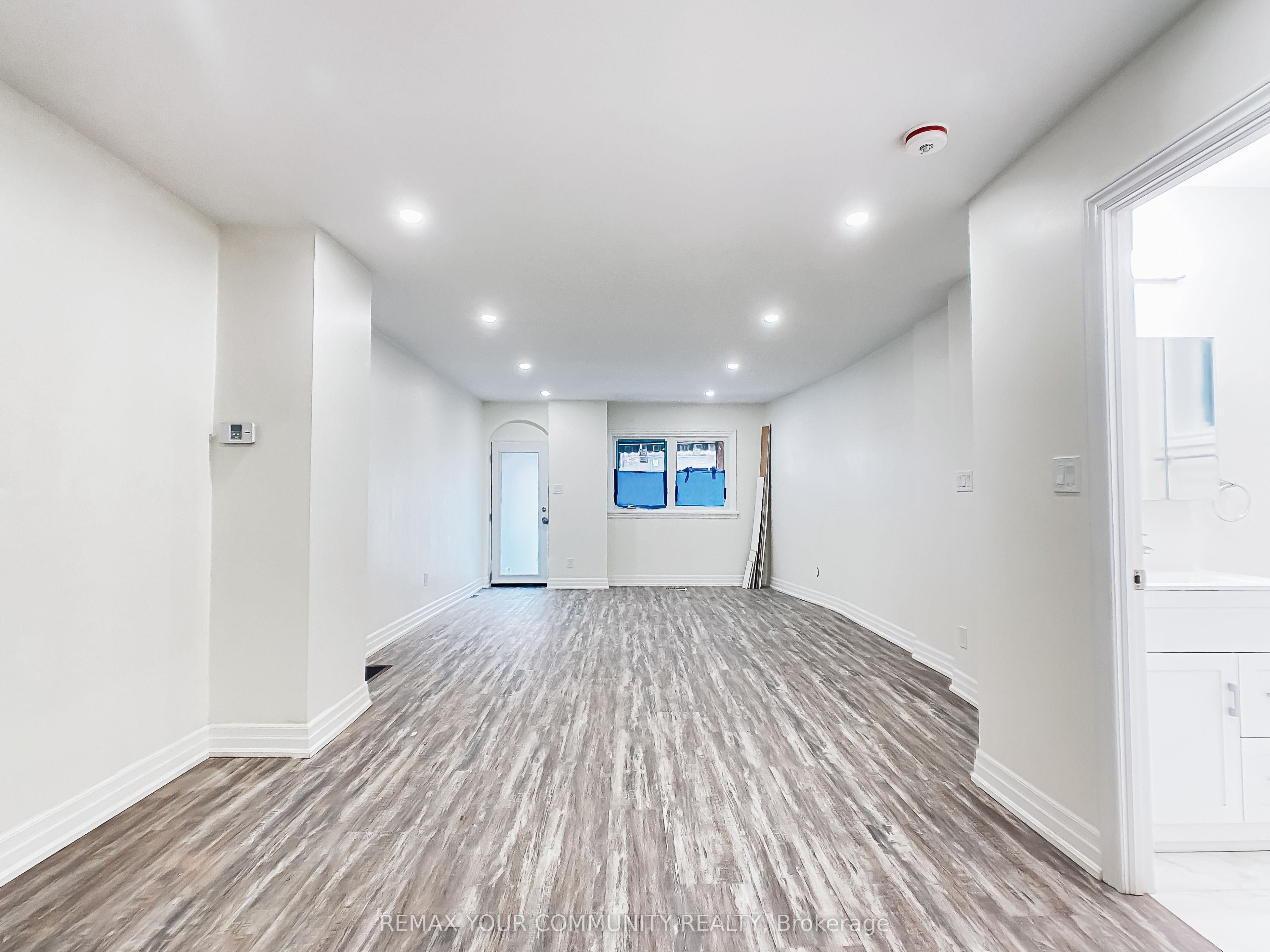 1623 Keele Street, Toronto, ON M6M 3V8 photo 2
