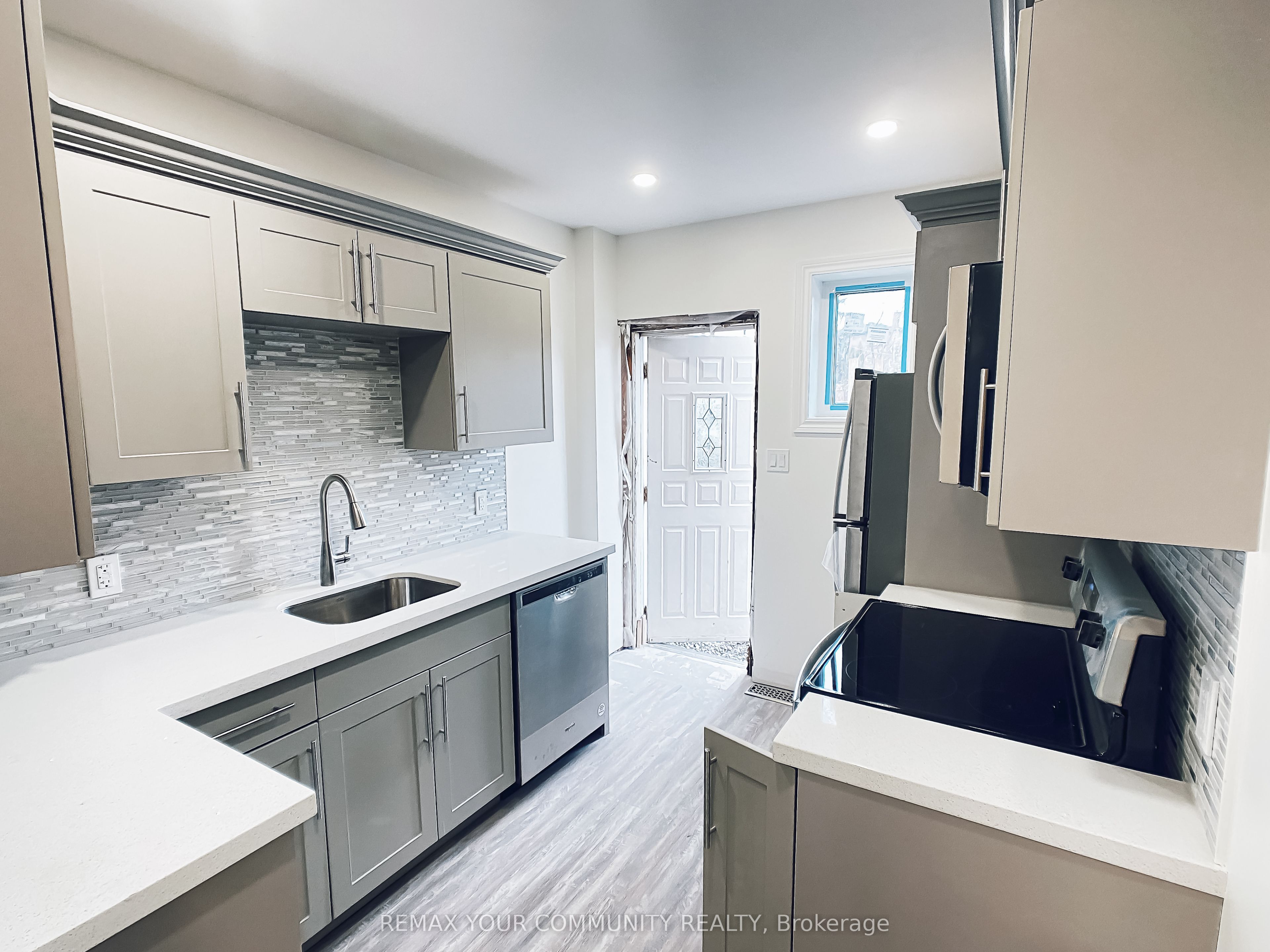 1623 Keele Street, Toronto, ON M6M 3V8 photo 5