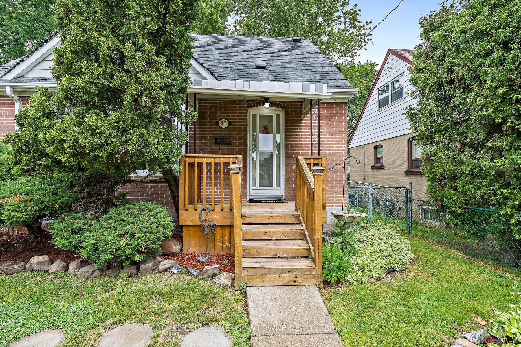 27 Hatfield Crescent, Toronto, ON M9W 3R7 photo 5