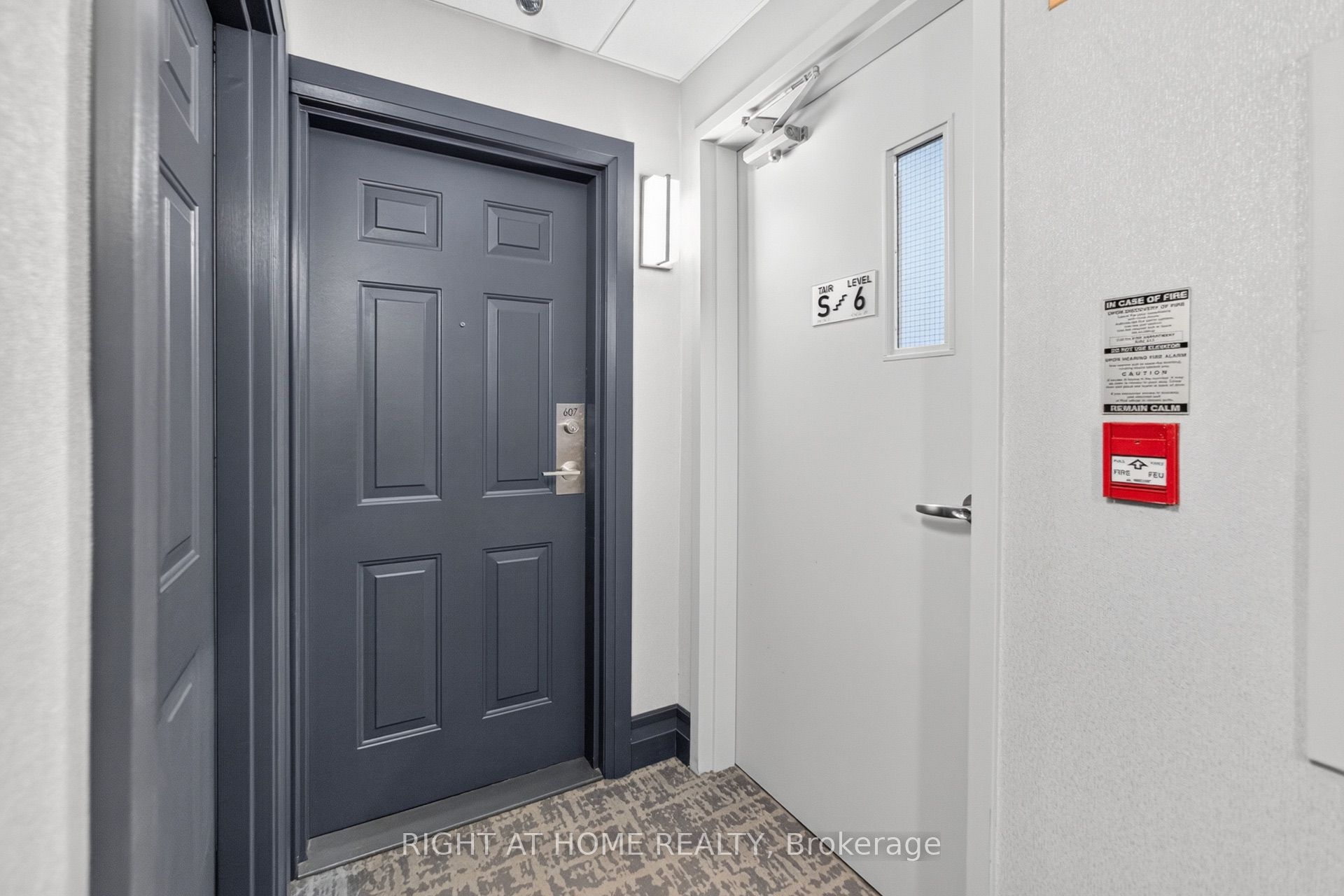 32 Tannery Street 607, Mississauga, ON L5M 6T6 photo 3
