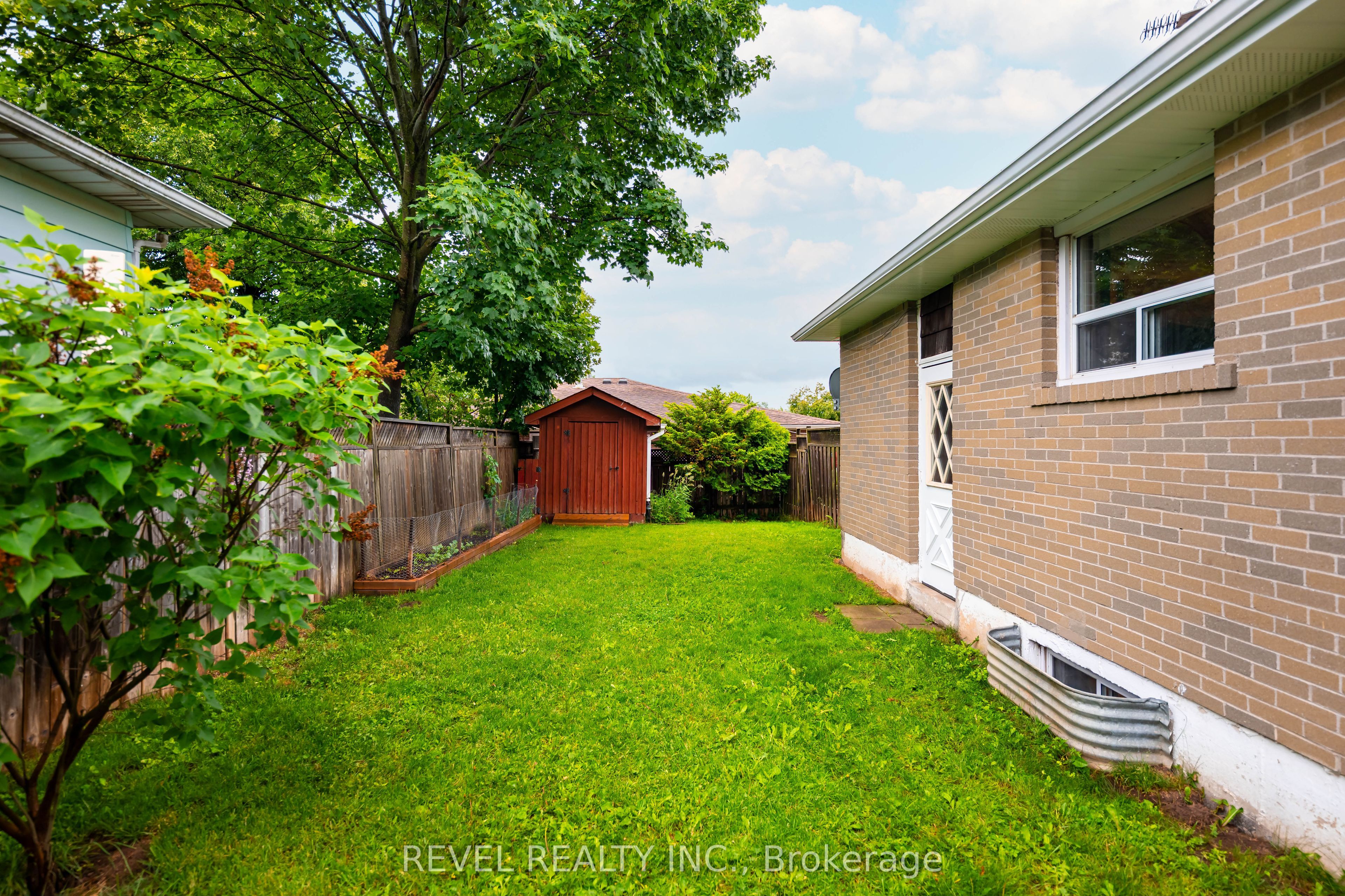 67 Carlton Drive, Orangeville, ON L9W 2X8 photo 3