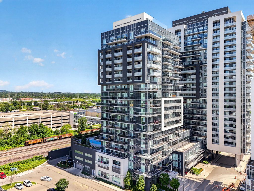 2081 Fairview Street 707, Burlington, ON L7R 0E4