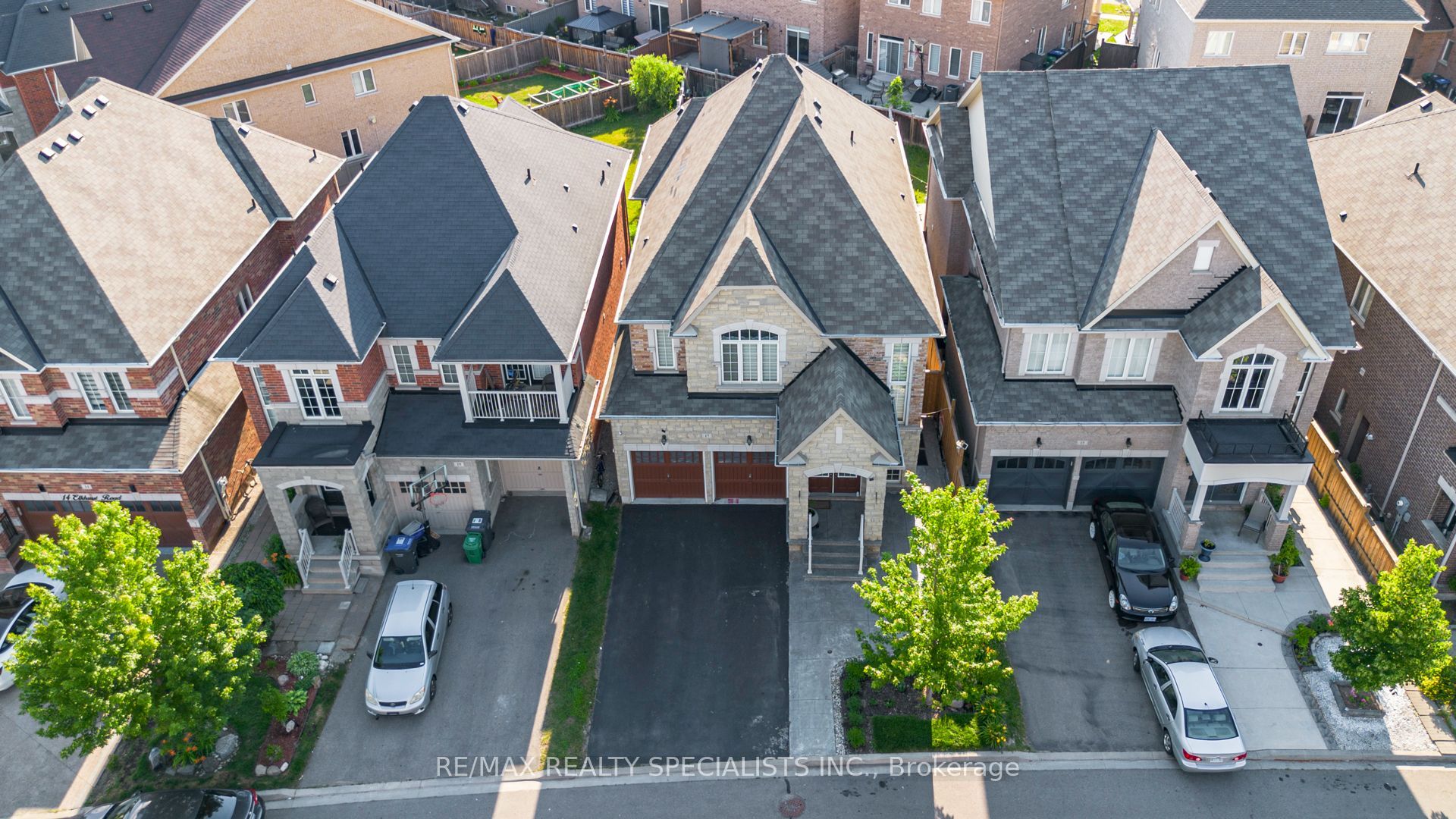 17 Tysonville Circle, Brampton, ON L7A 4A6 photo 4
